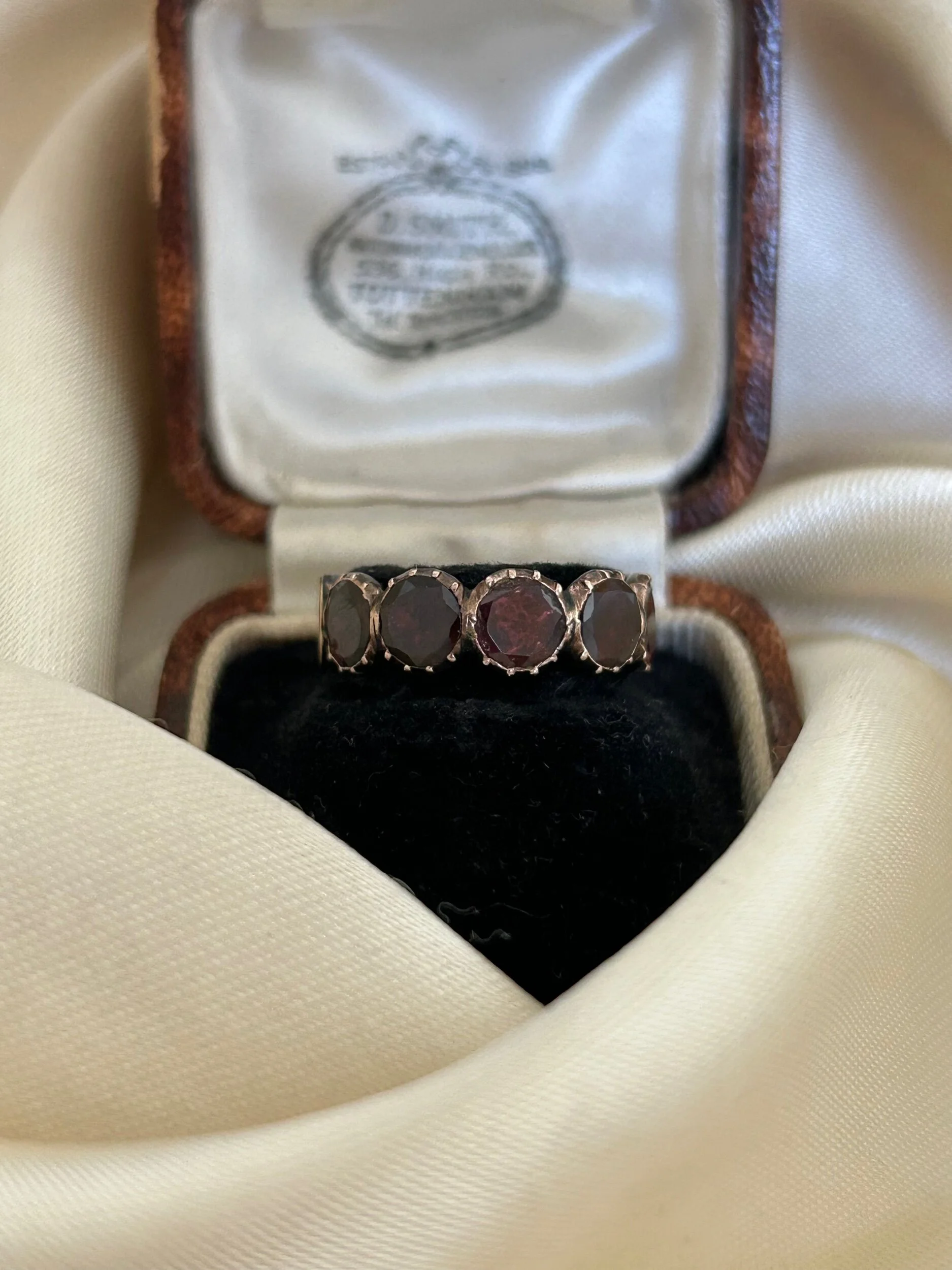 F7529525-00BE-489D-9FEF-6F25A366EF9F