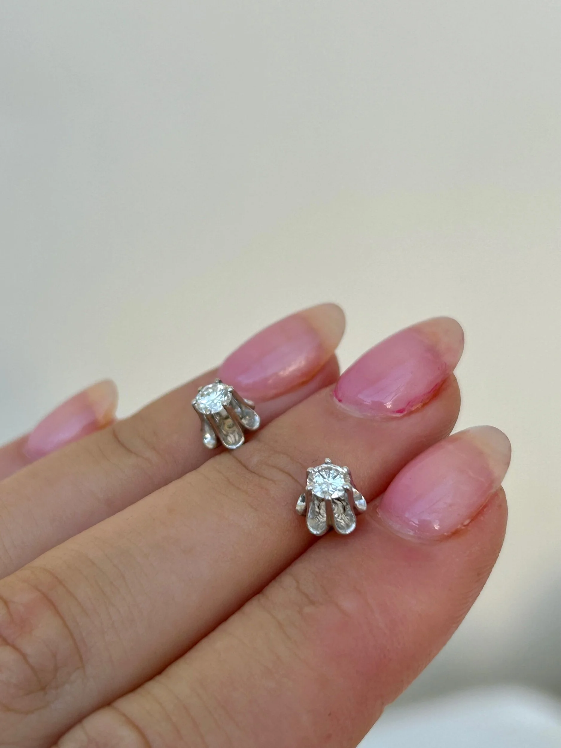 F443106E-8FEB-4278-89B6-FC809B2F98A0