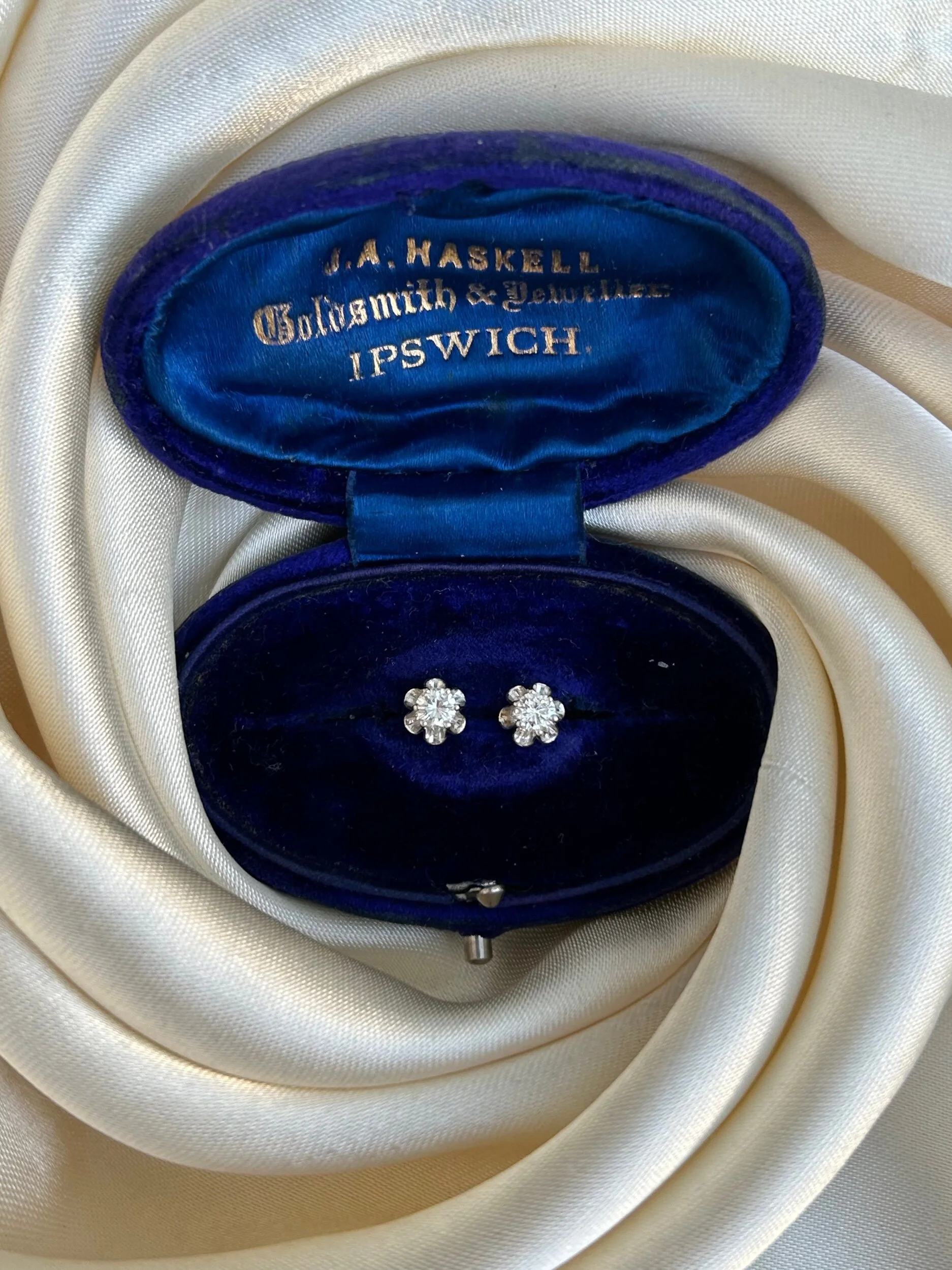 942E802F-8AD8-4B08-A7E3-A6FF962CCE5C