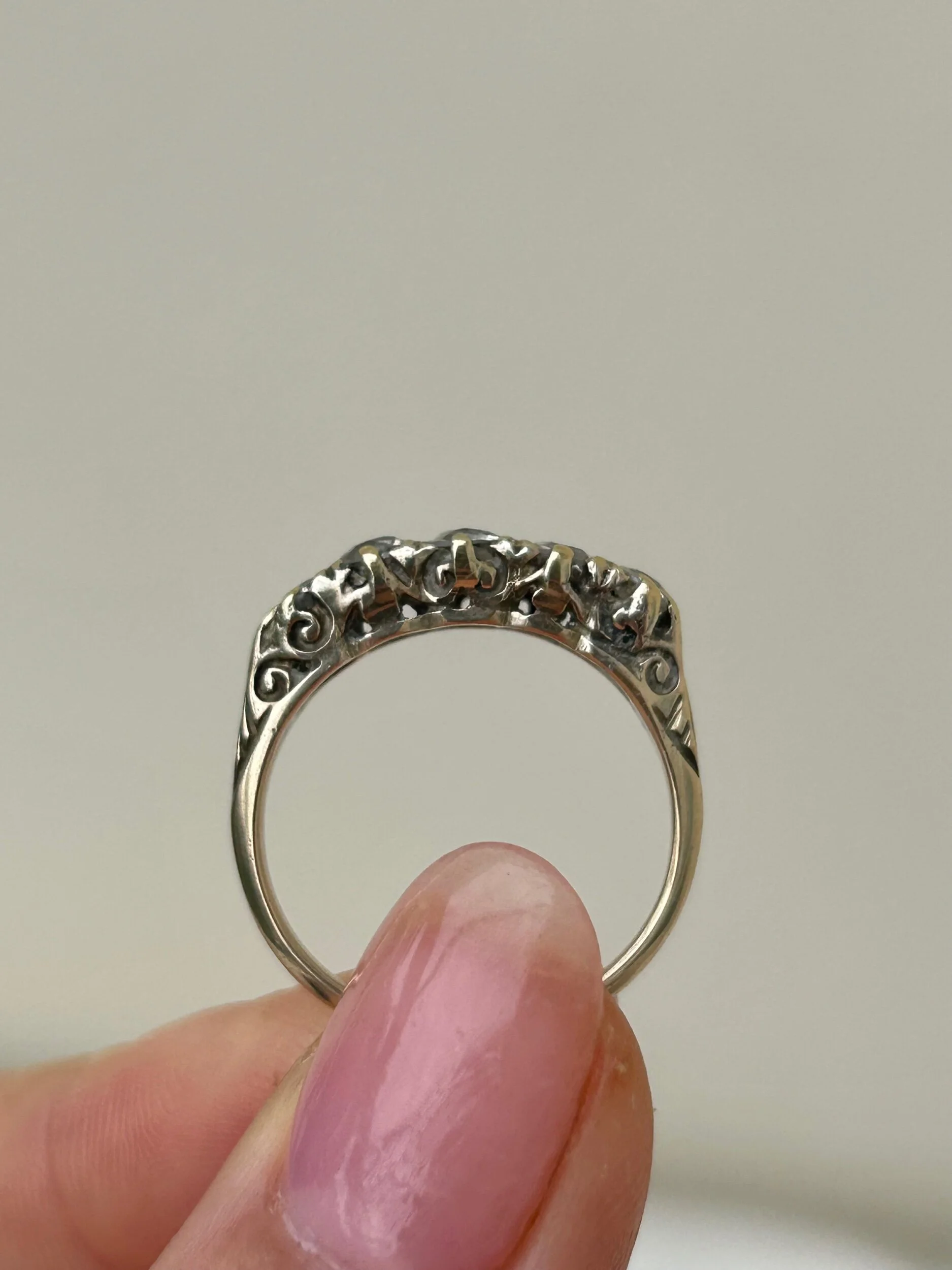 AC1157C6-4909-432A-AEDA-63F3D1EF8C85