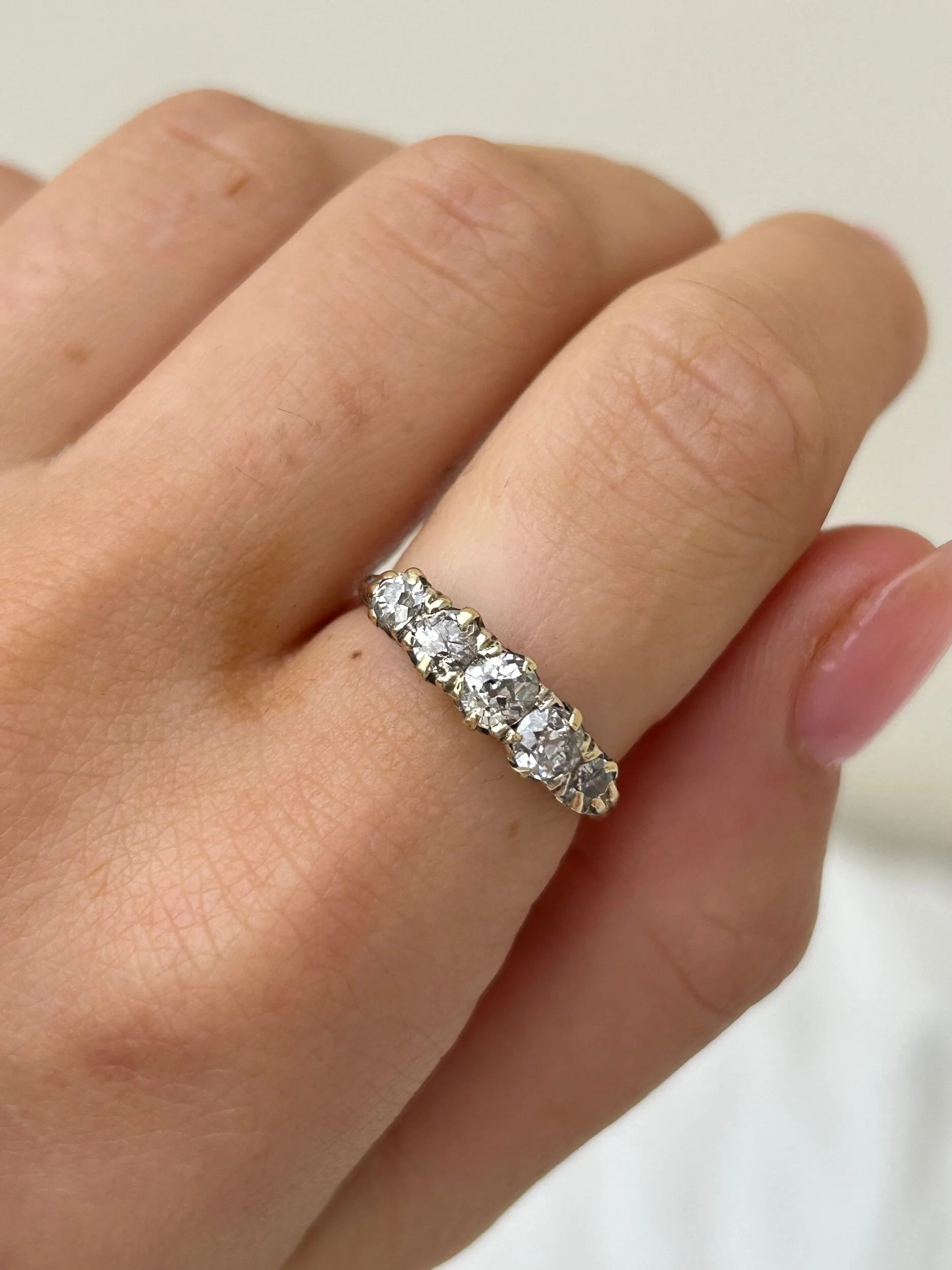 752554DE-302A-4E62-A5BA-BC04D53DEC9A