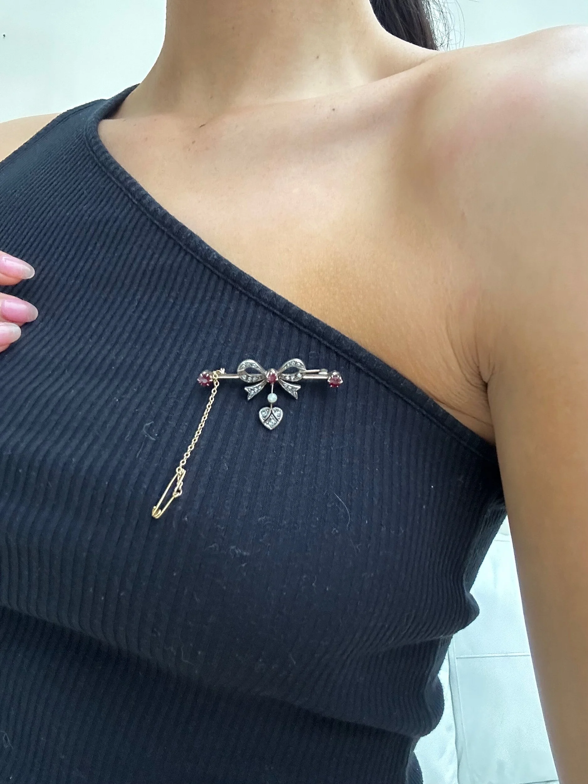 B5B374B7-889B-4BFB-8764-28DB75A1F57B