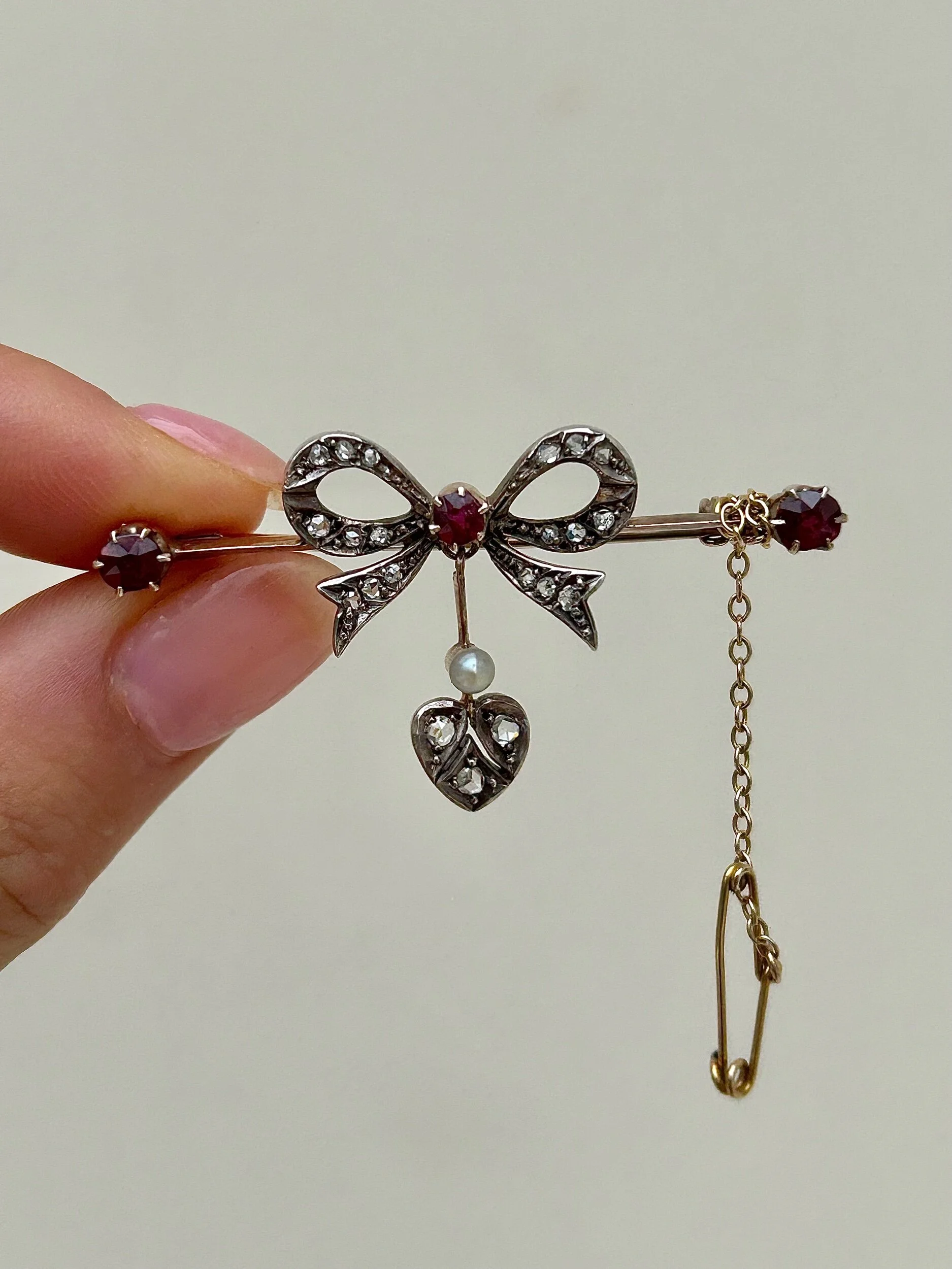 3B5B94A6-4C46-4FE1-92E8-DA26E6B56B7E