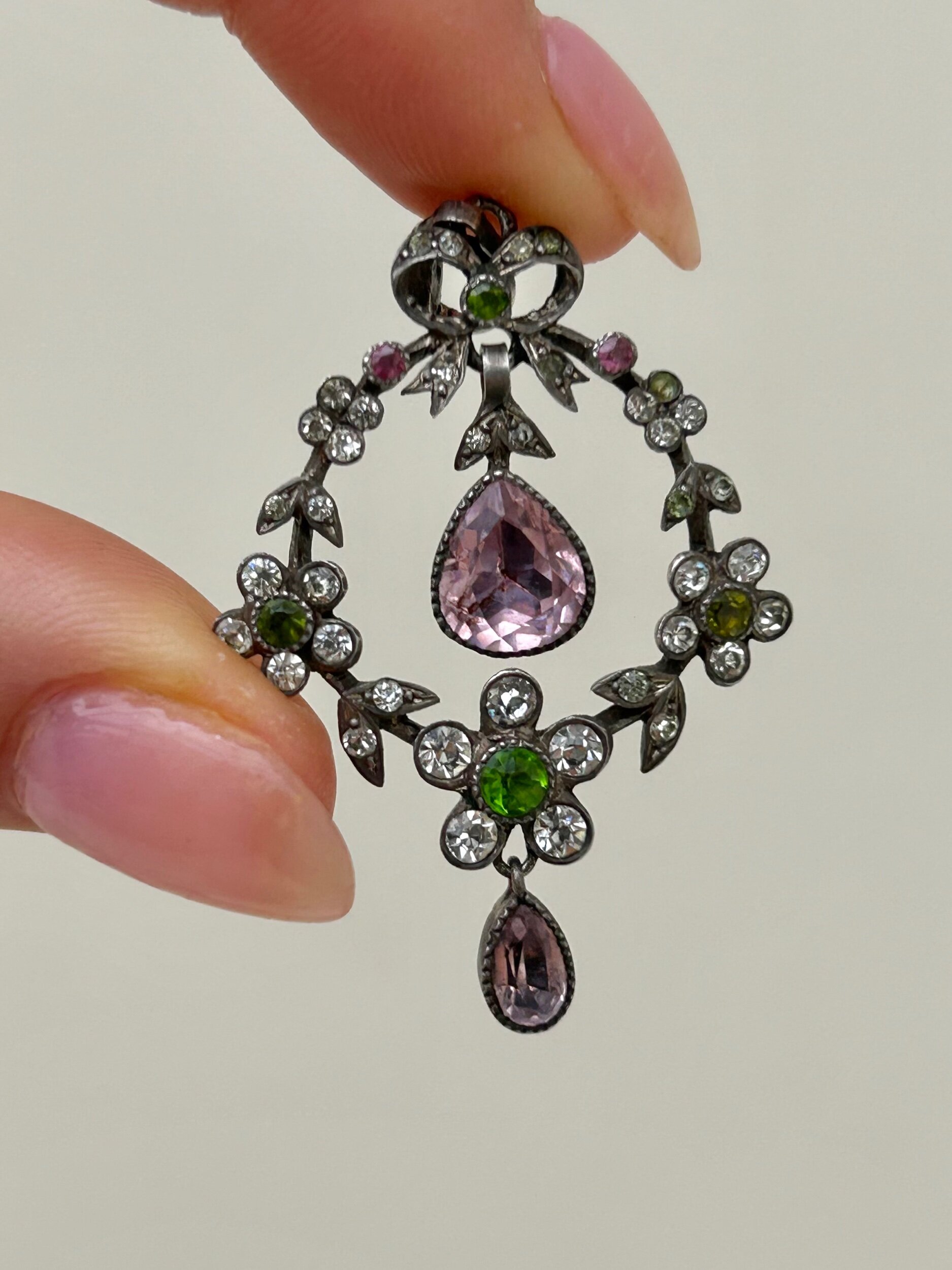 1B420AE2-566A-4DAF-B952-CBD49B55A3B3