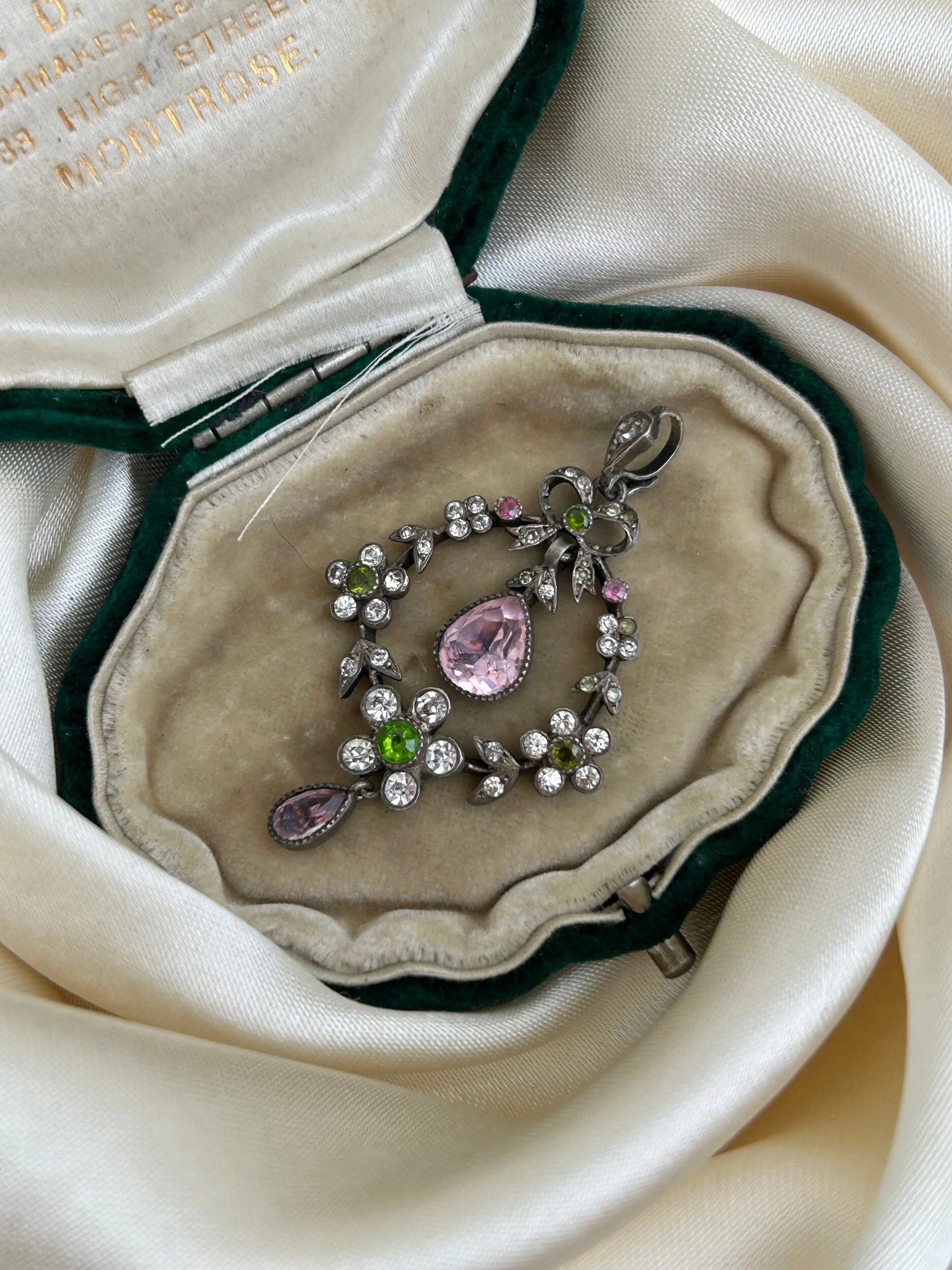 214D63F5-9B22-46C4-A270-AD88B561C949