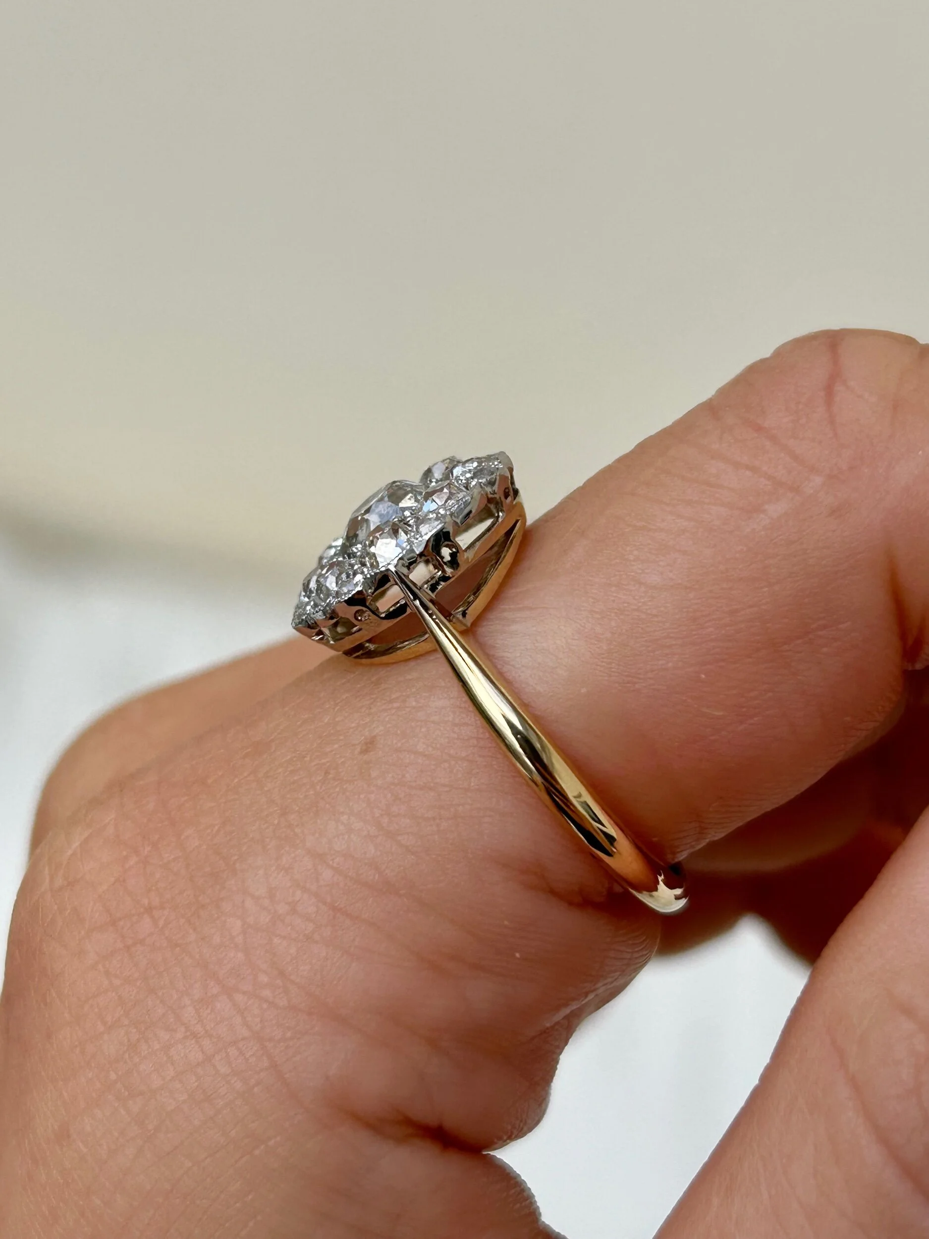 BBD6B262-5B5A-4A7D-BB8A-85B89FBD1A84