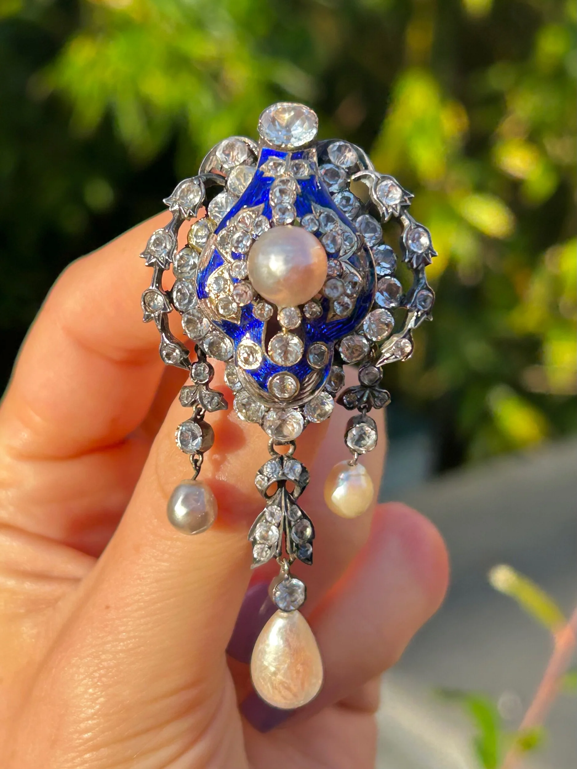 E4A52FC8-E879-416C-89D5-BB1268E54471