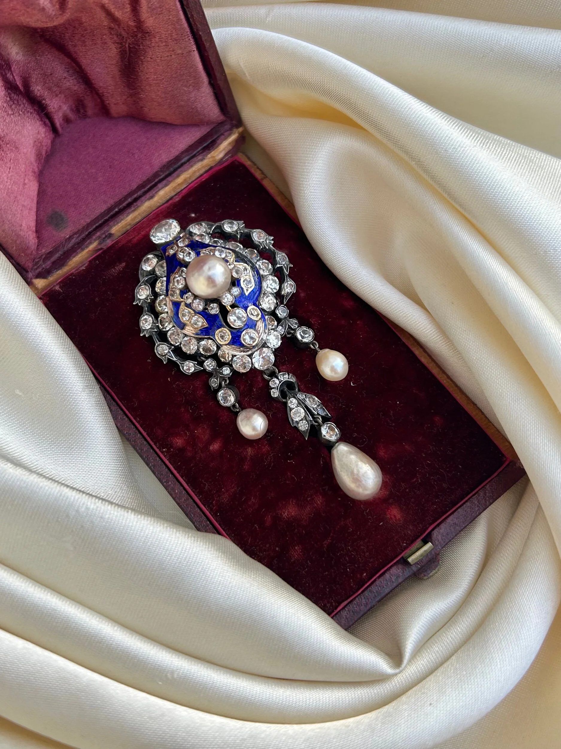 FD057F6D-B5D5-4718-8AD9-5DE36DA301D5