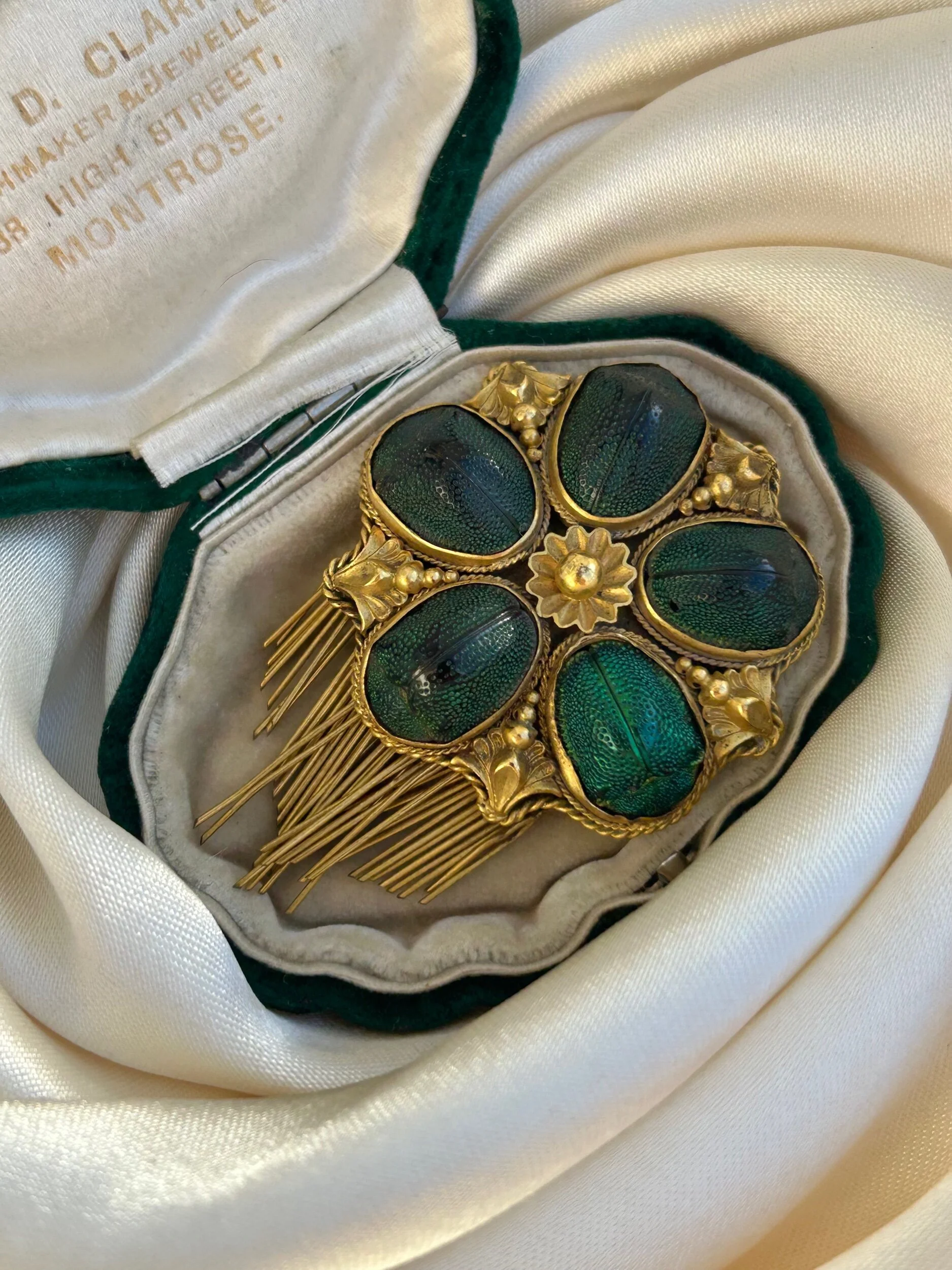 012AB663-5A7C-44D4-93E5-802514DCA49C