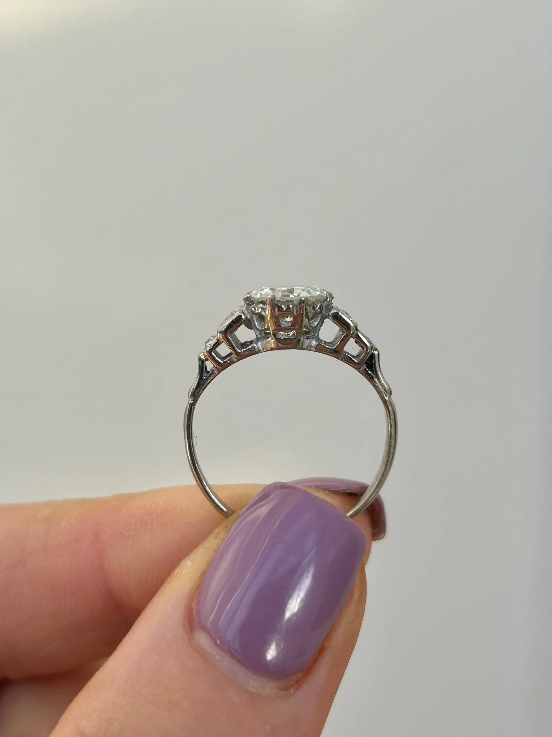 7338E565-0C80-4C47-BEB4-D0E8ABFAFD5E