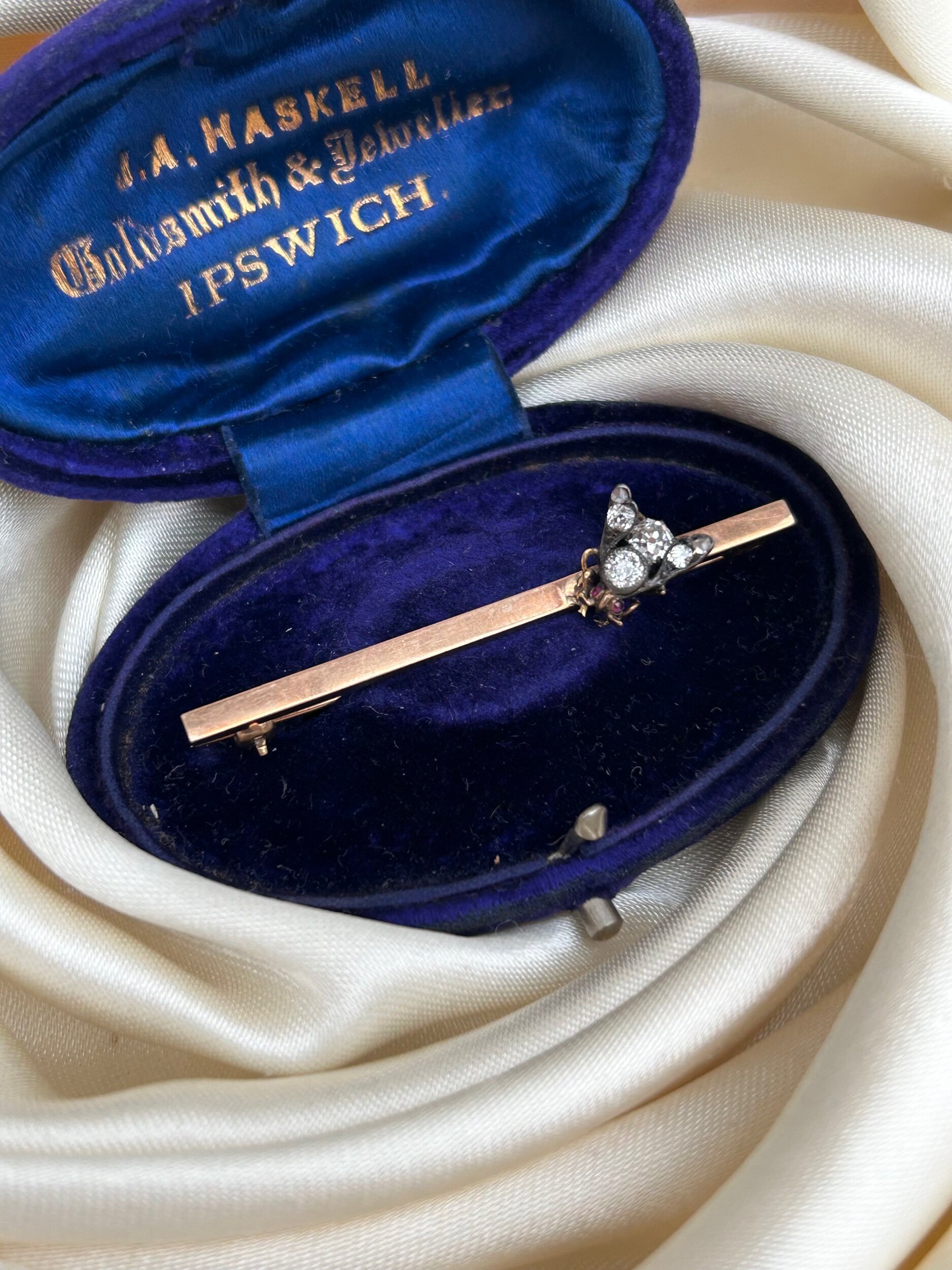 DDA2BA2B-498D-45B0-A8A6-B05E9DA51AEE