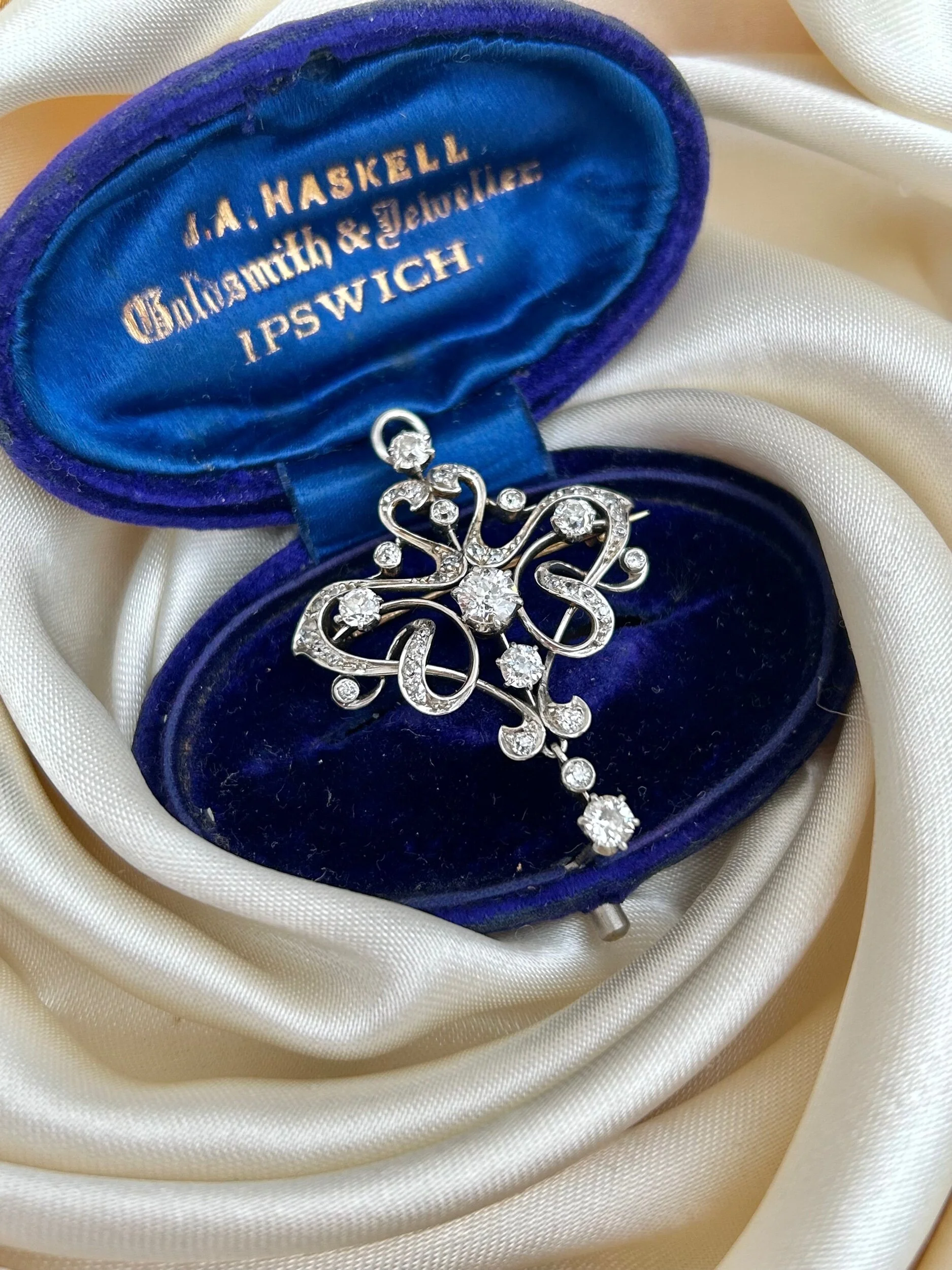 2467A6BA-F21E-4A0A-820C-FC5B1518193D