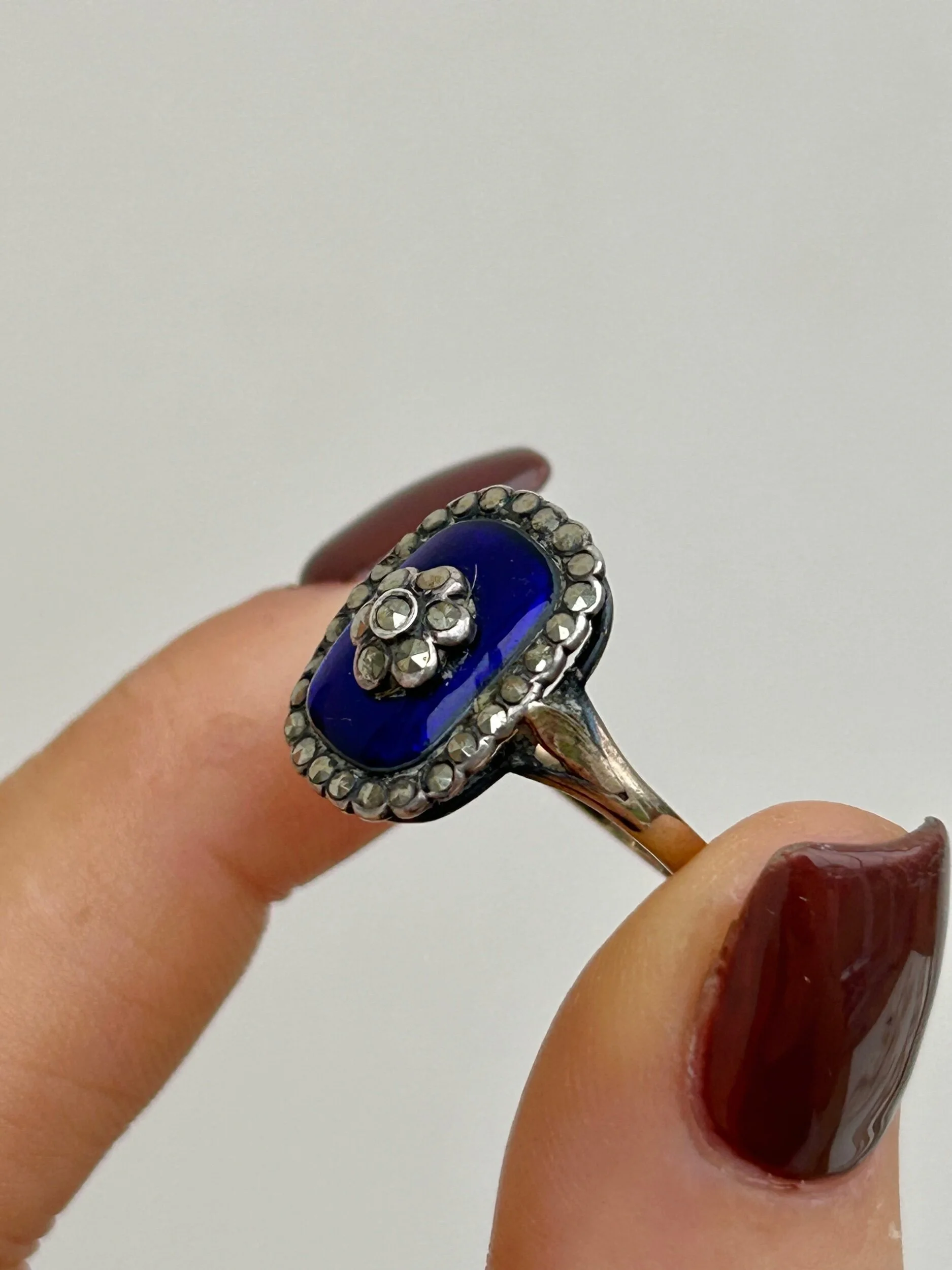 E8134BB2-B04B-46F2-927B-C5DE234CE642