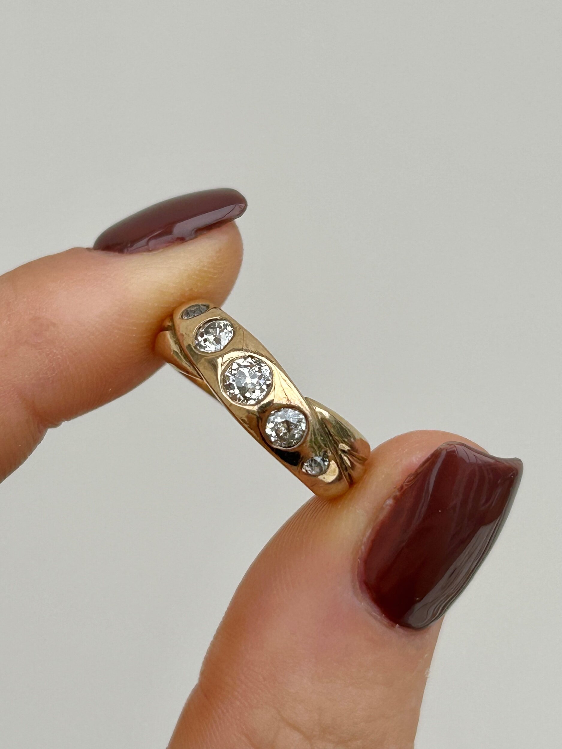 9D5EA0F7-14AB-4E6F-82FB-536A9DF73EF9