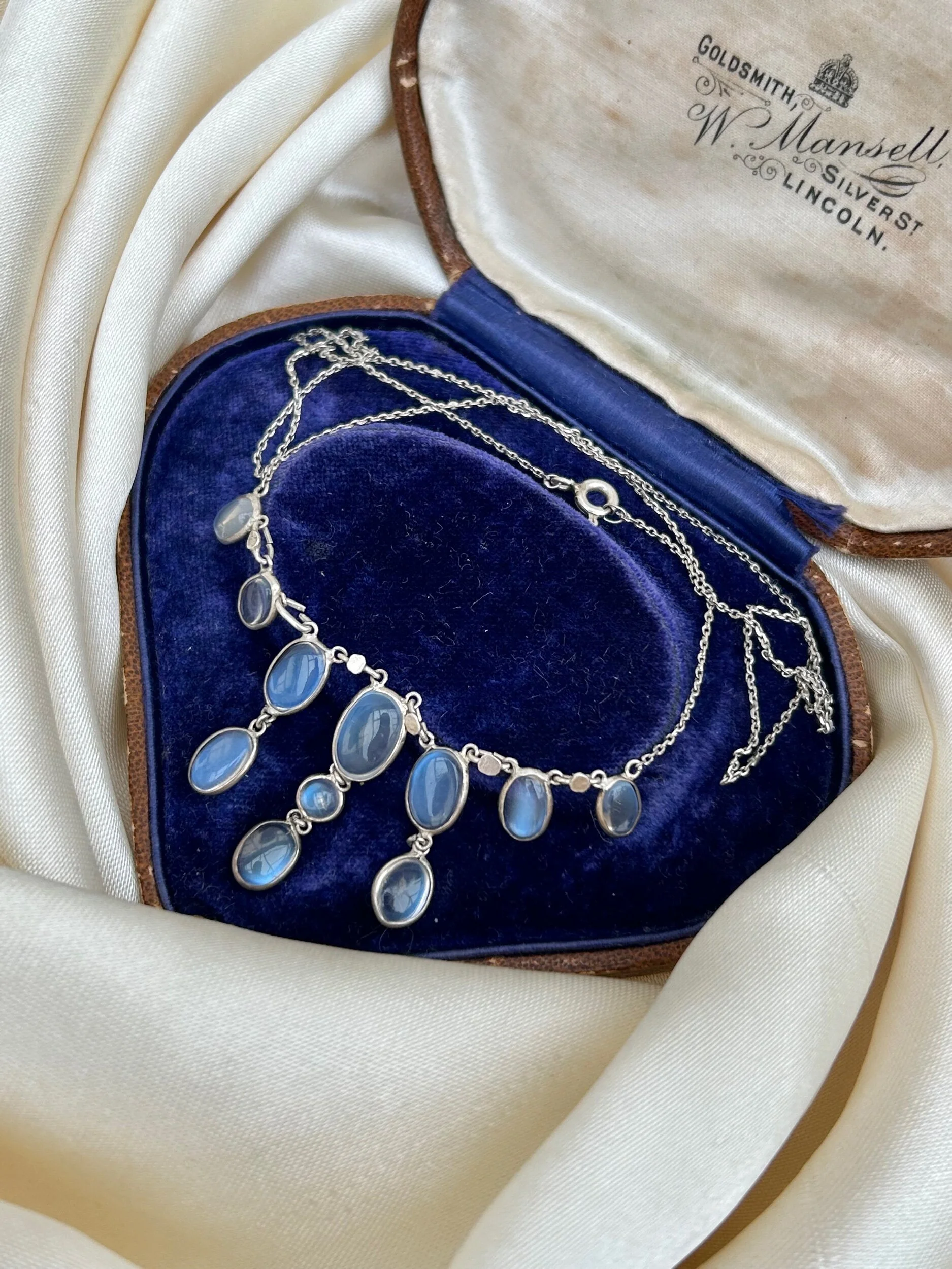 79B3E012-1419-41D8-848E-8341924B62BF