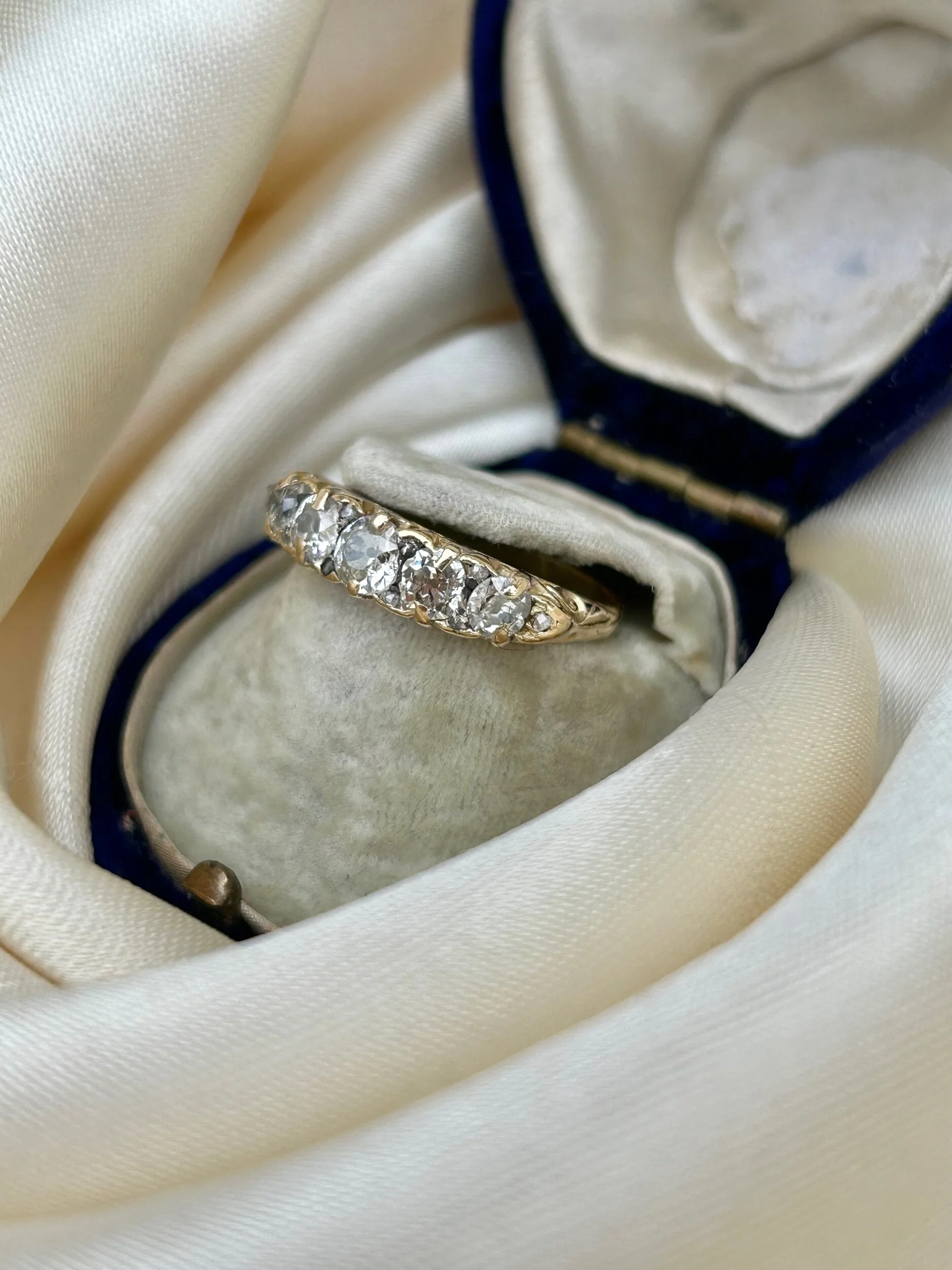 4AA946F0-2A23-4BA6-9A3D-1992CBB7F157