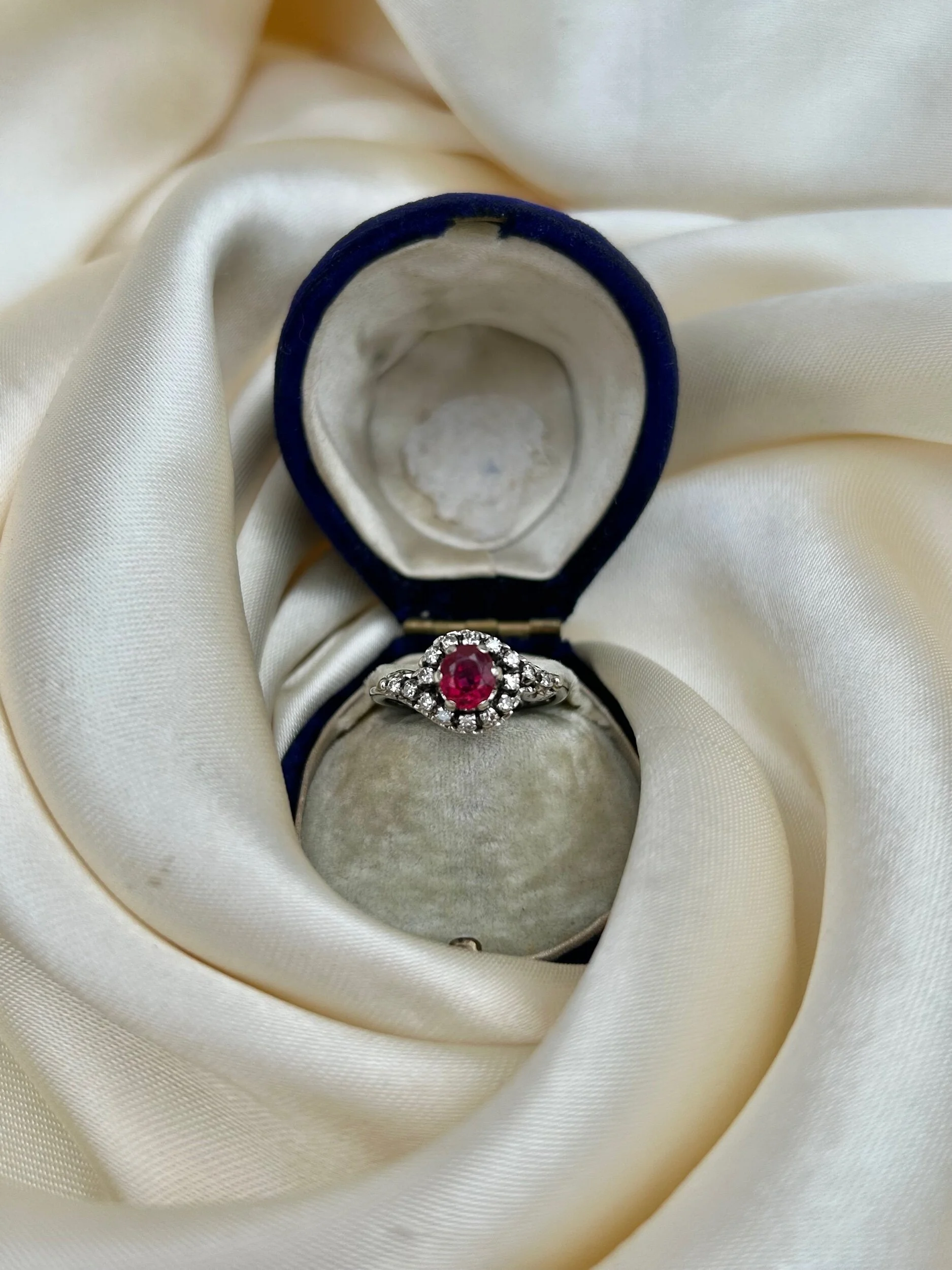 EB7DA676-CDF9-47B6-9411-263AF34E4579