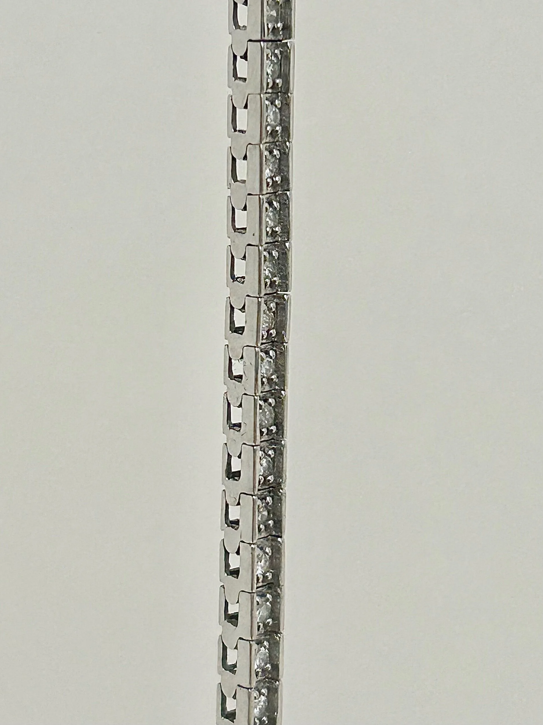 7BCDE87D-C665-4FDC-9E8C-89FA219C61CB