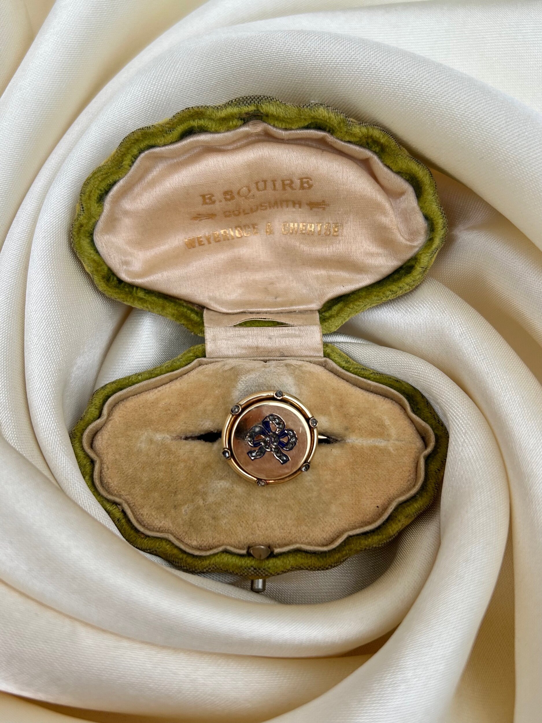 1AD112FF-F00C-4019-B9C1-0B9E6DFCCB69