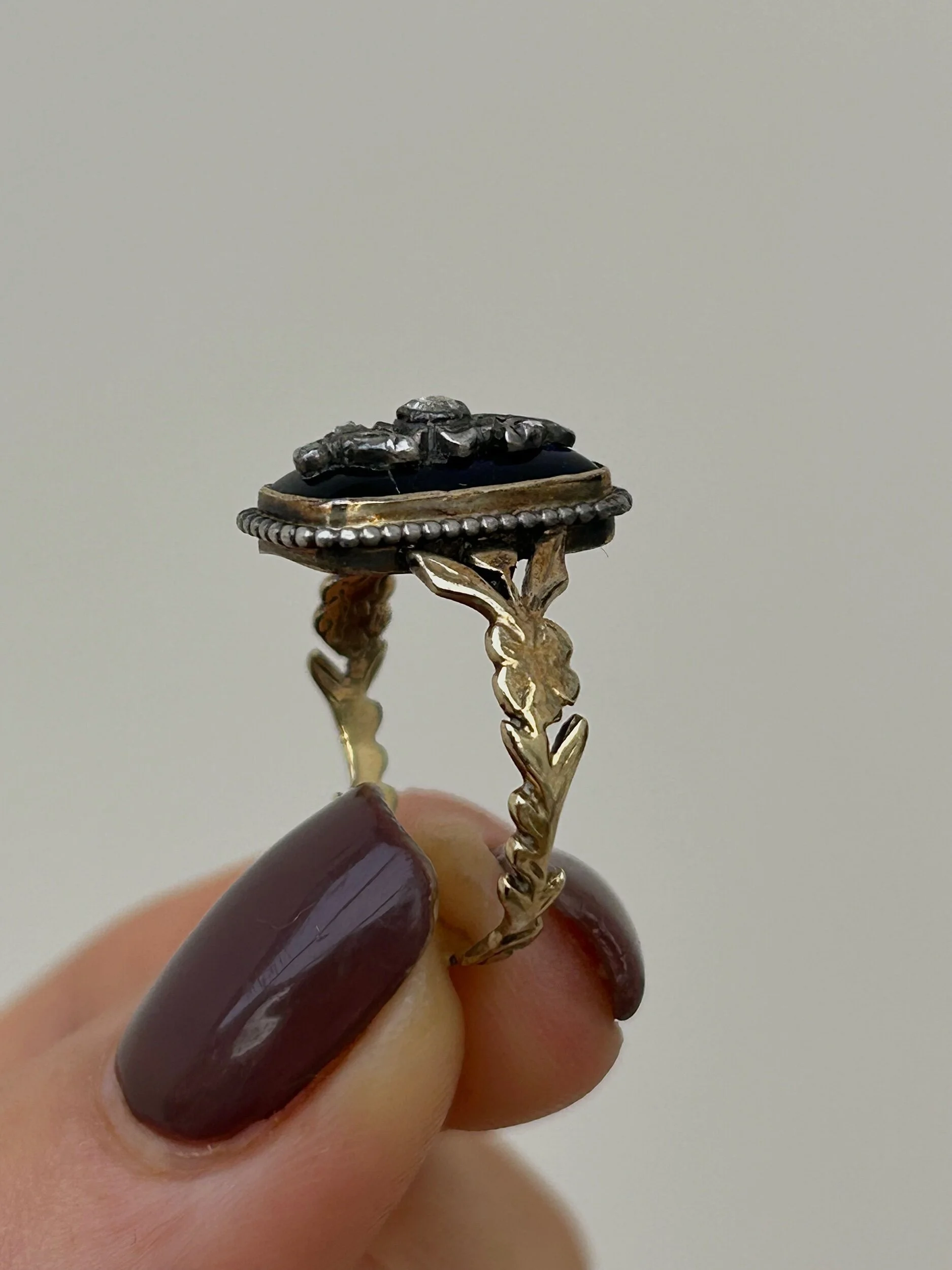 DC8954BF-3379-4372-86F4-855971BA52DE