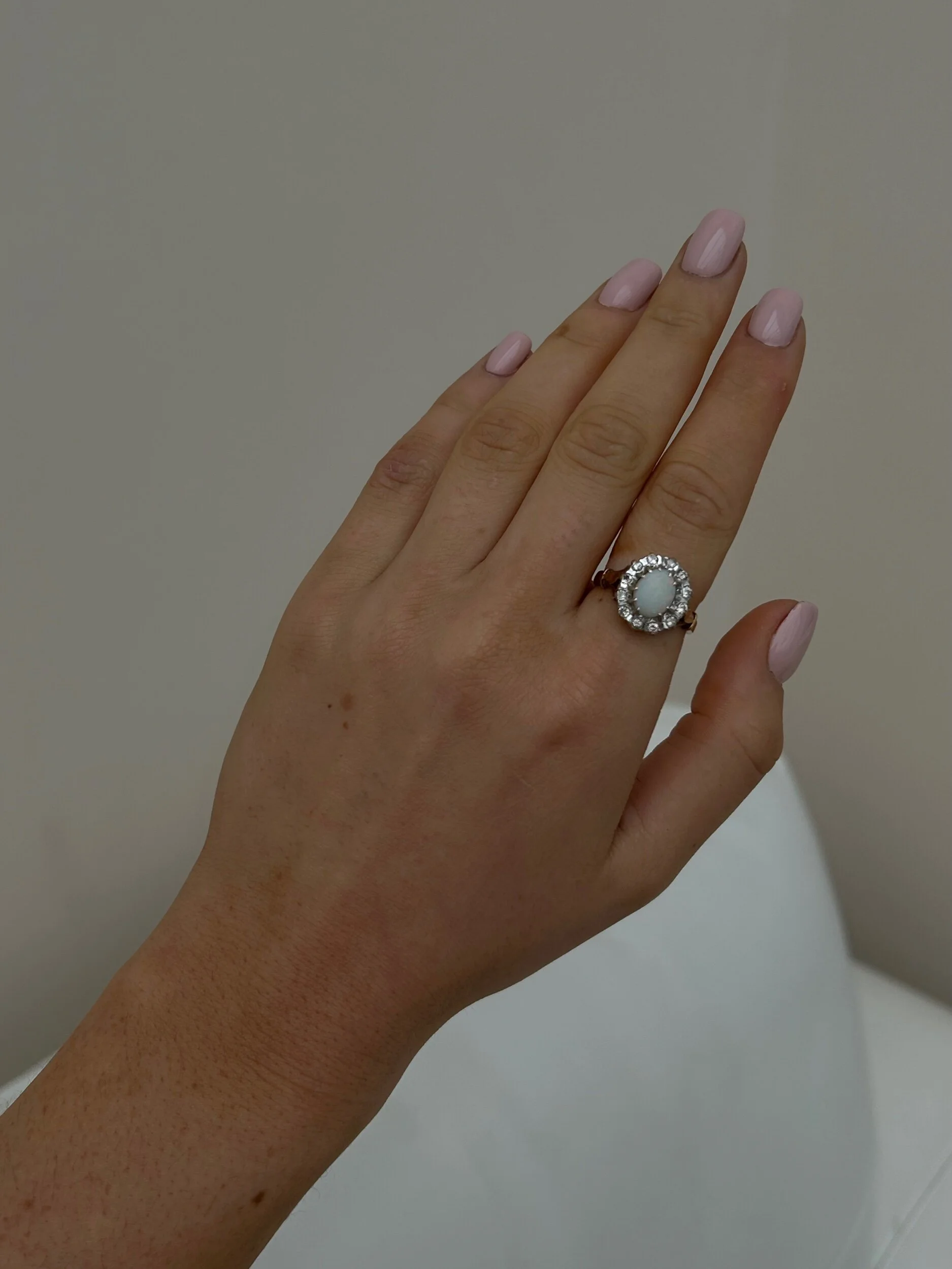 A74A4A42-4693-4263-86B5-C3B0F81C15DE