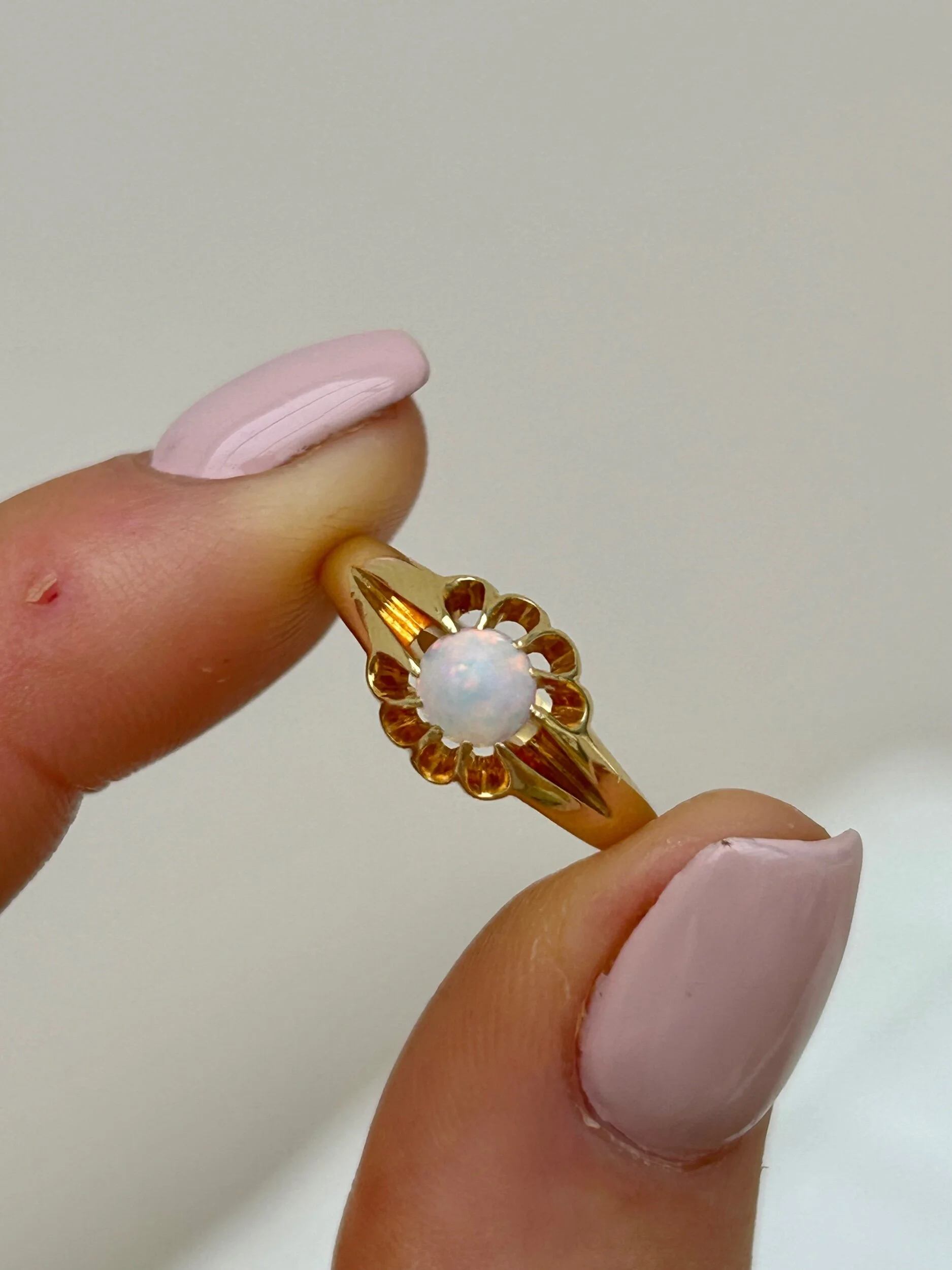 E4655BE3-94A1-40A6-B509-654110668EB9