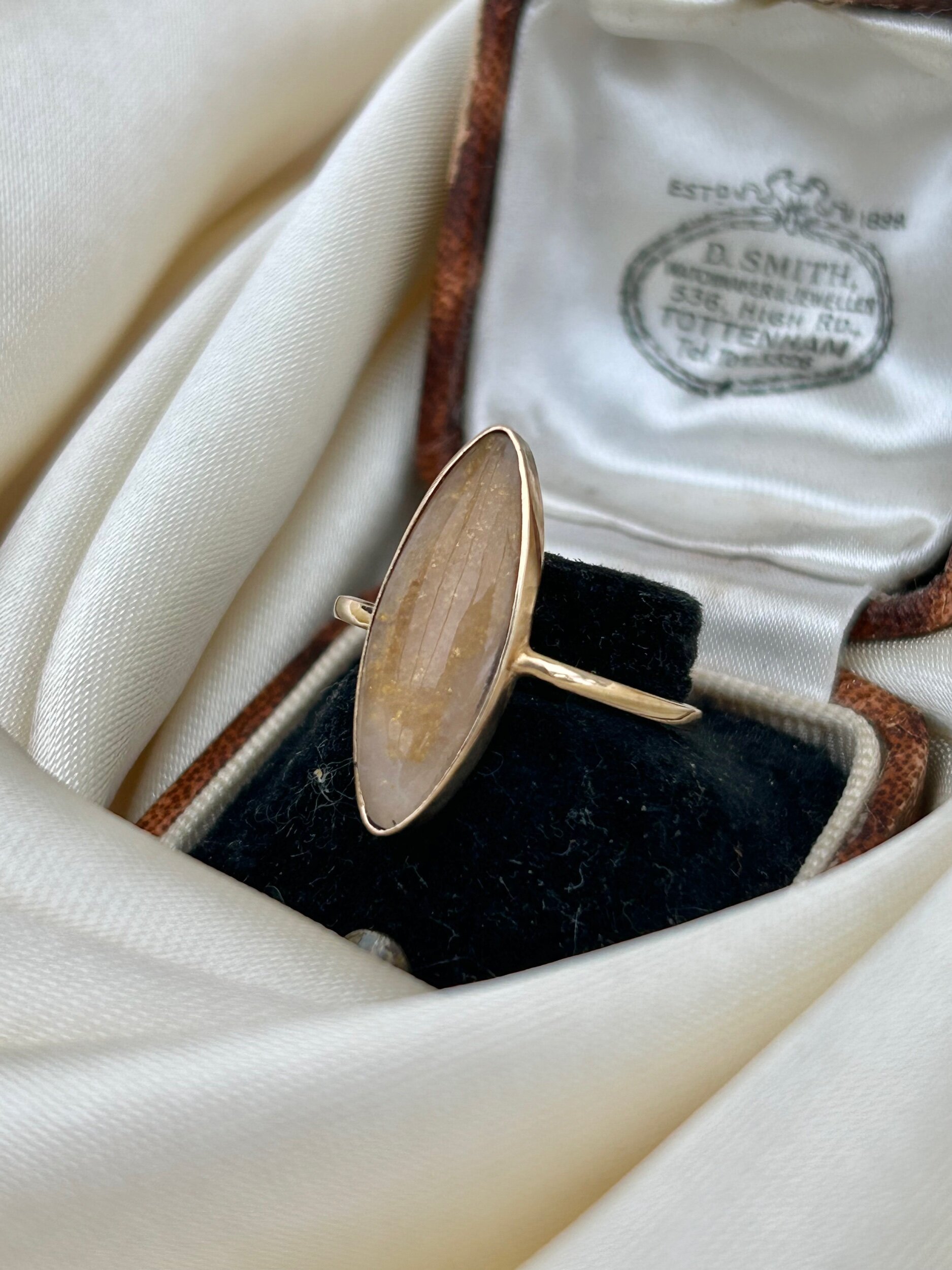 E7BBDB6A-3D8C-4E26-A181-F9A2A3C8B363