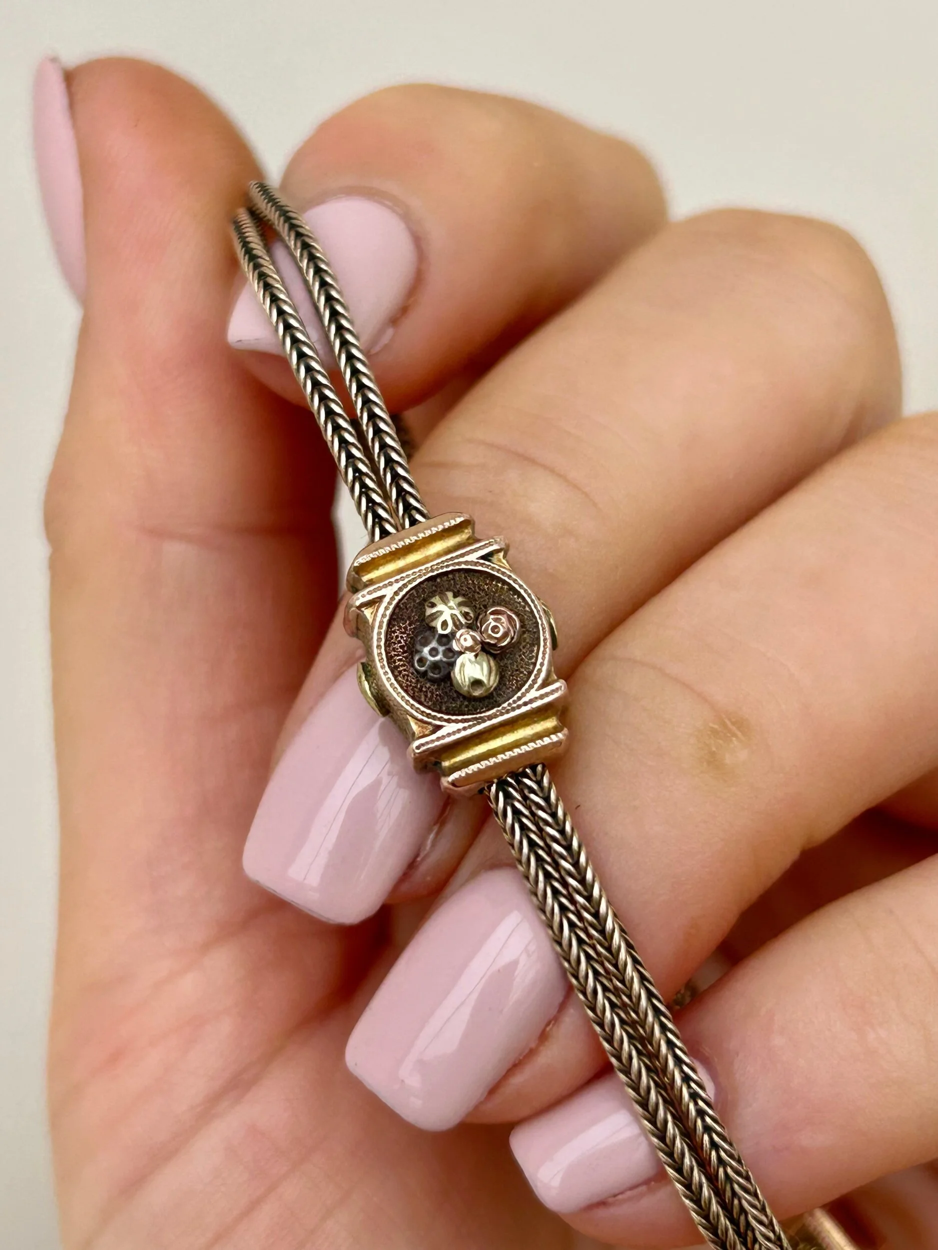 3E3ABFAF-D286-4327-B252-D76371E2314D