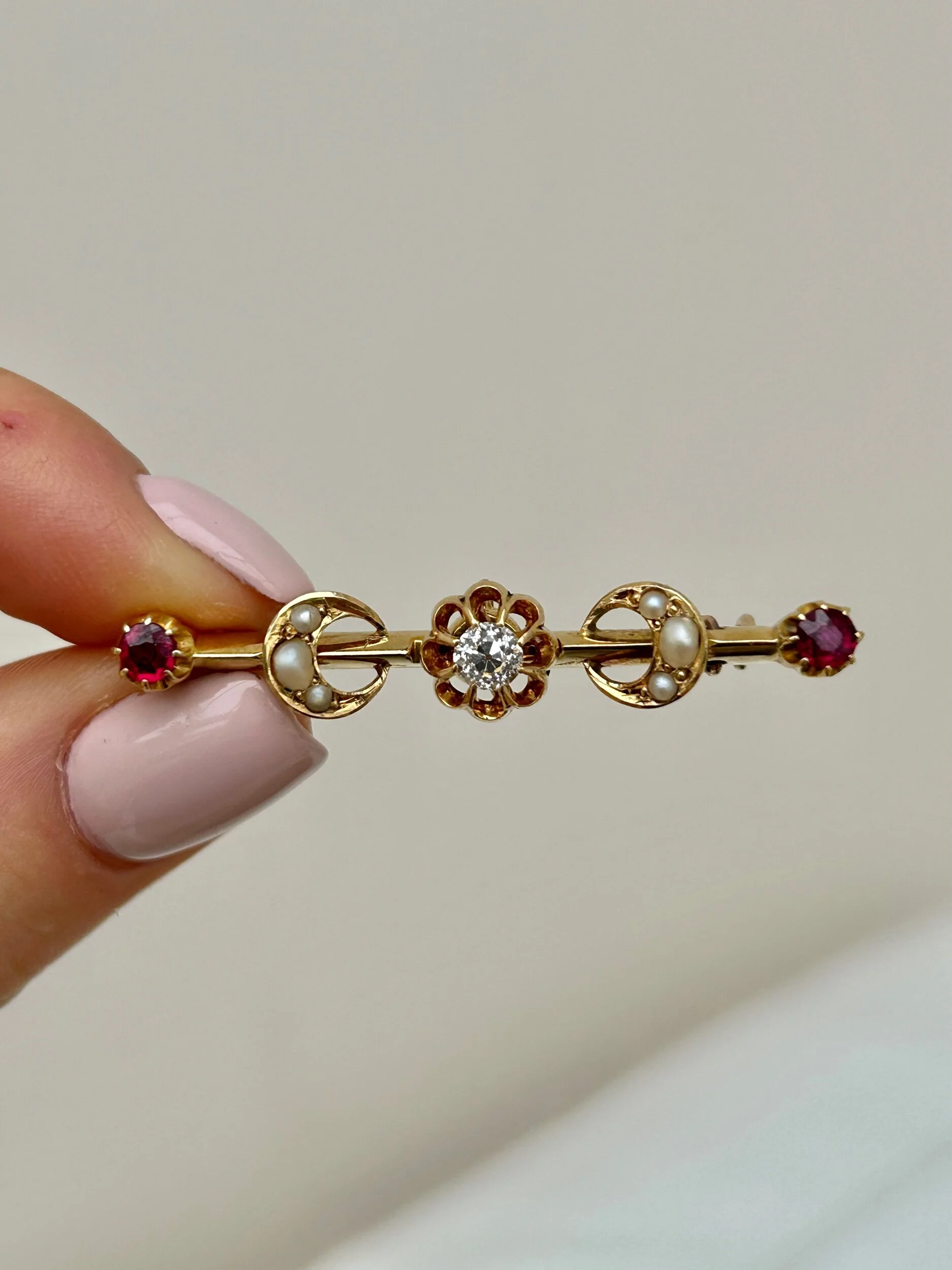 89E3C16D-52B0-4DC2-94F8-E197BD83F2B2