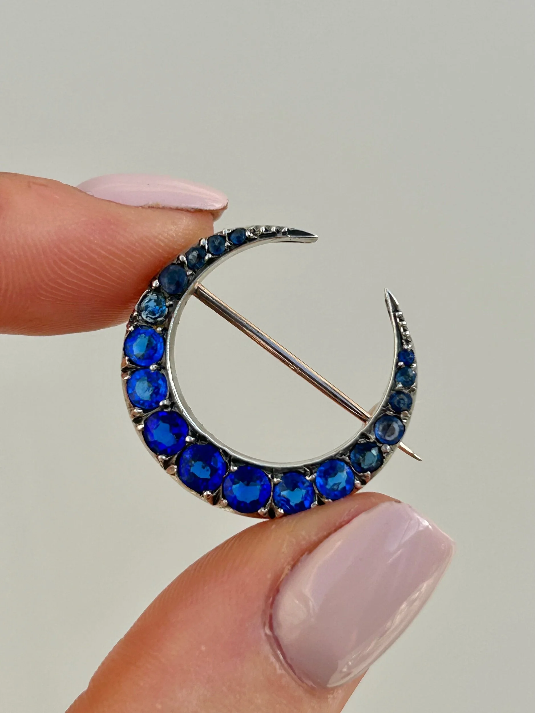 A8A4FF32-173F-44A3-A6F0-7F7425782965