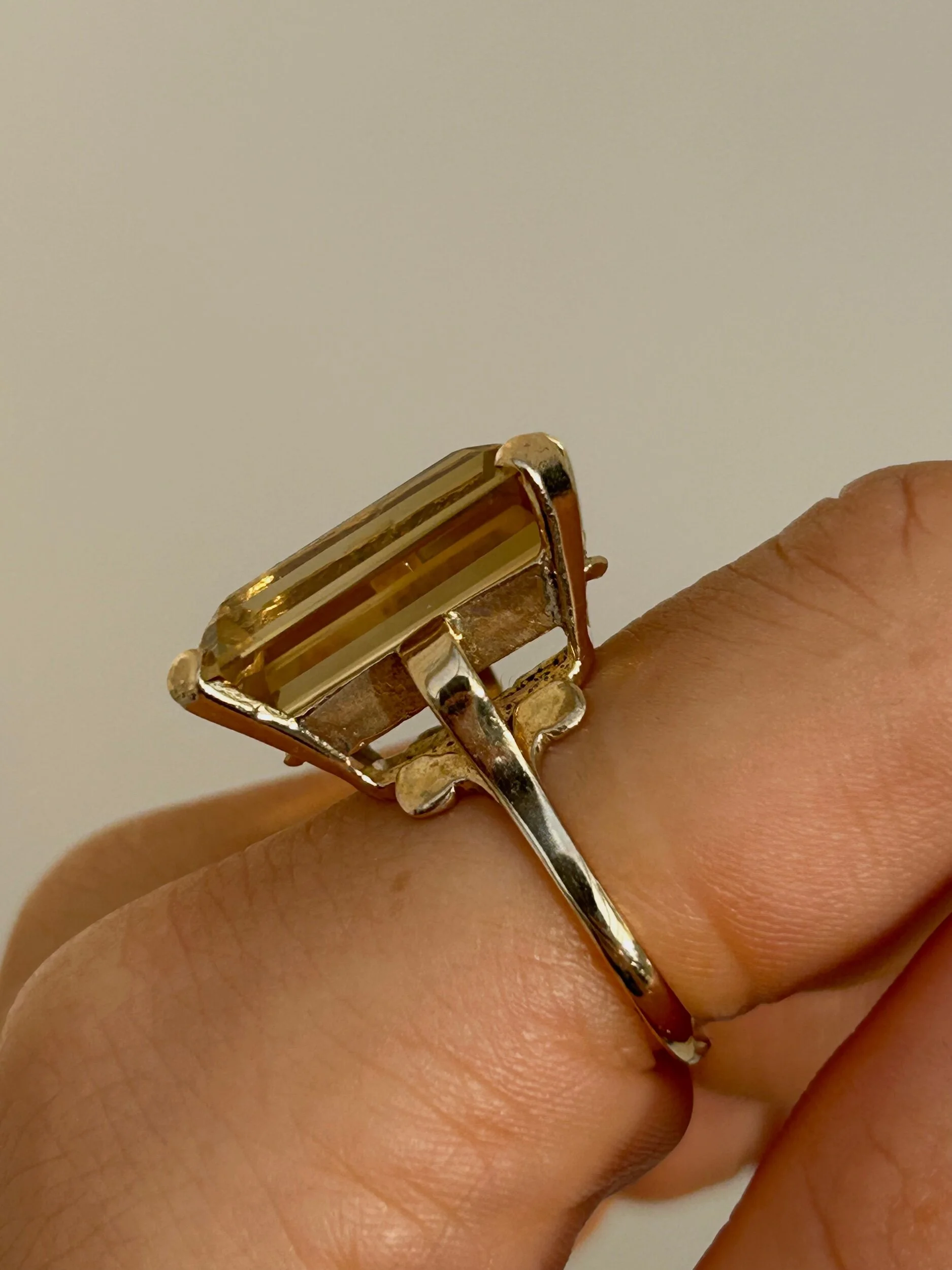 ABBC9343-F671-46B6-9248-5A3291E98844