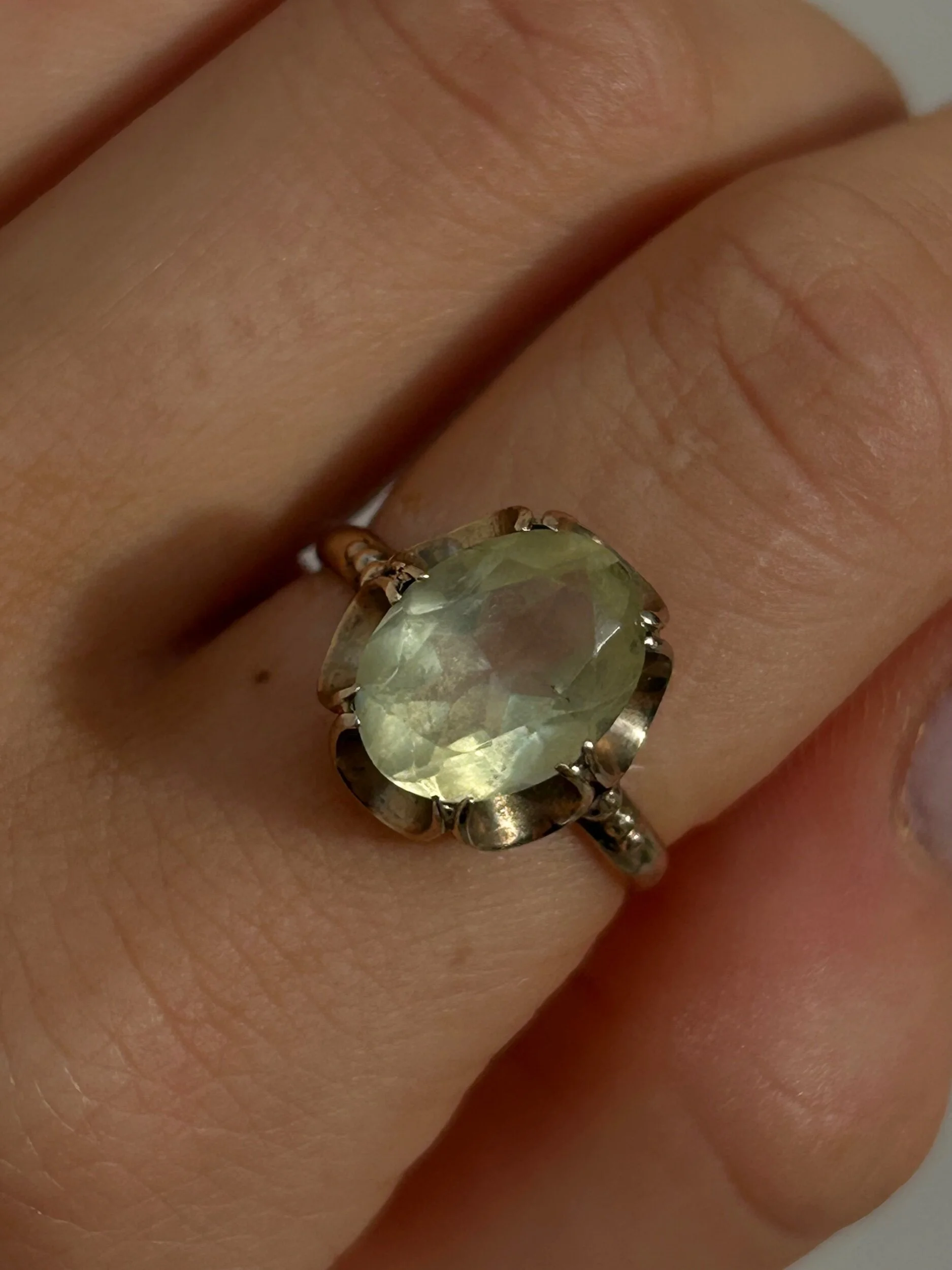 8353D43F-E15D-4A09-9815-42FE7021CD91