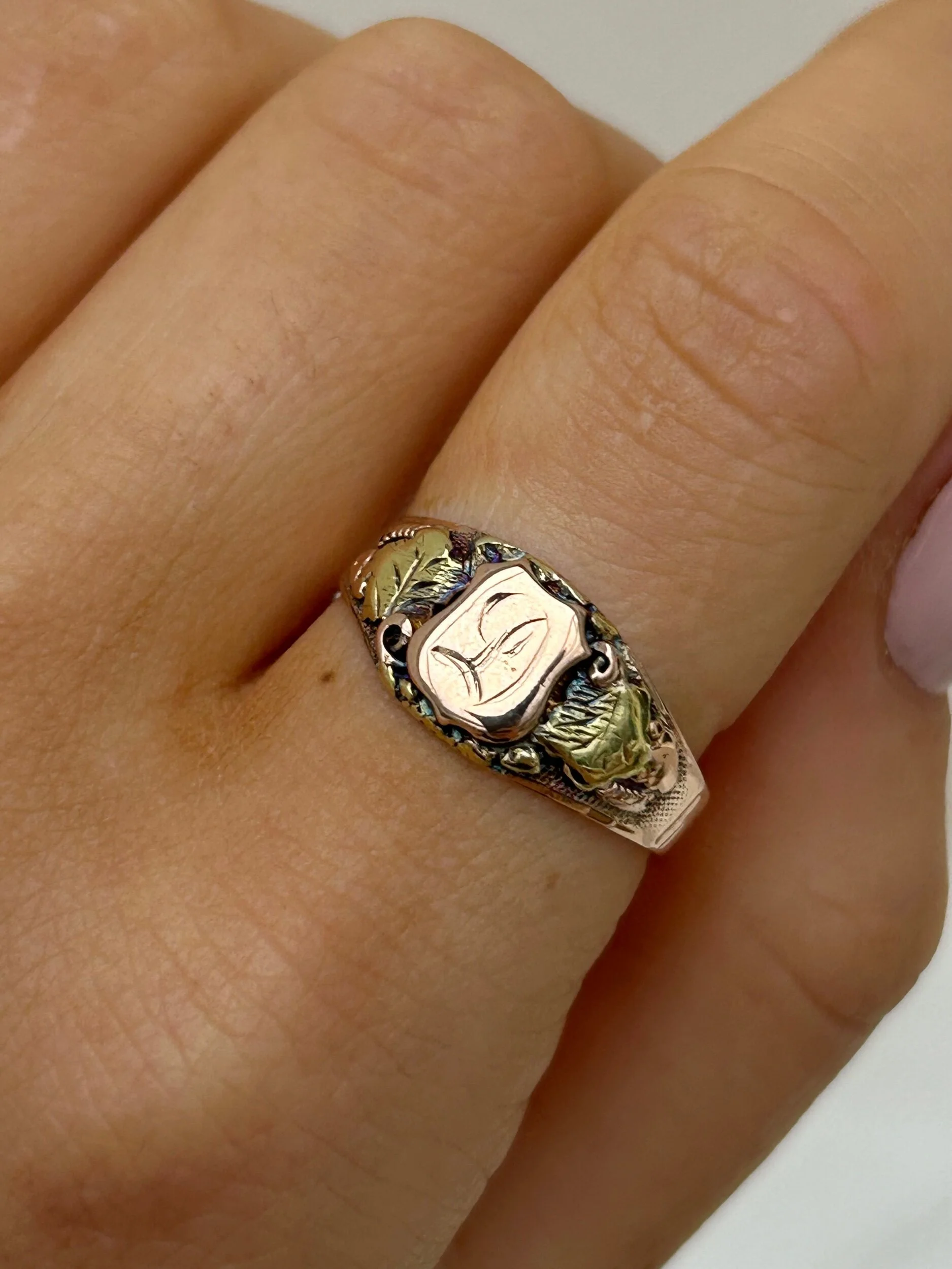 B872E254-4A6B-4FBD-8FCB-95AD01D0FC9F