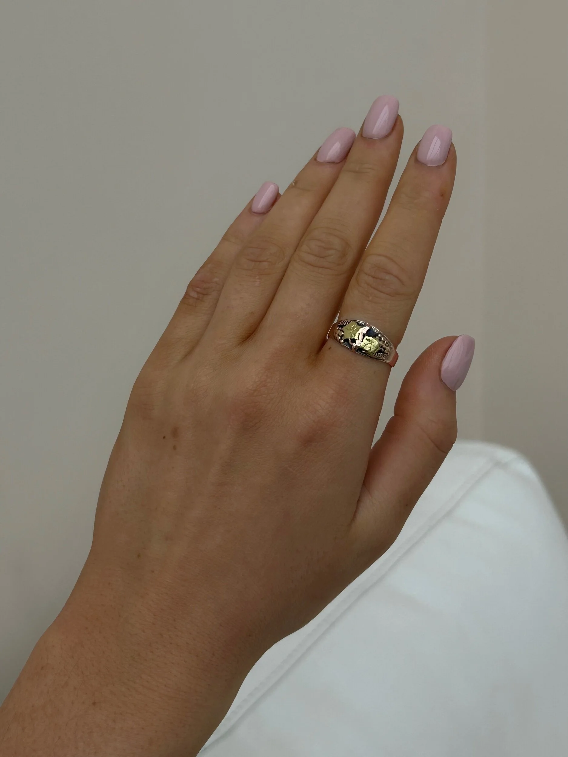 9FAAEA8E-9625-47F0-9463-FAF315458BBB