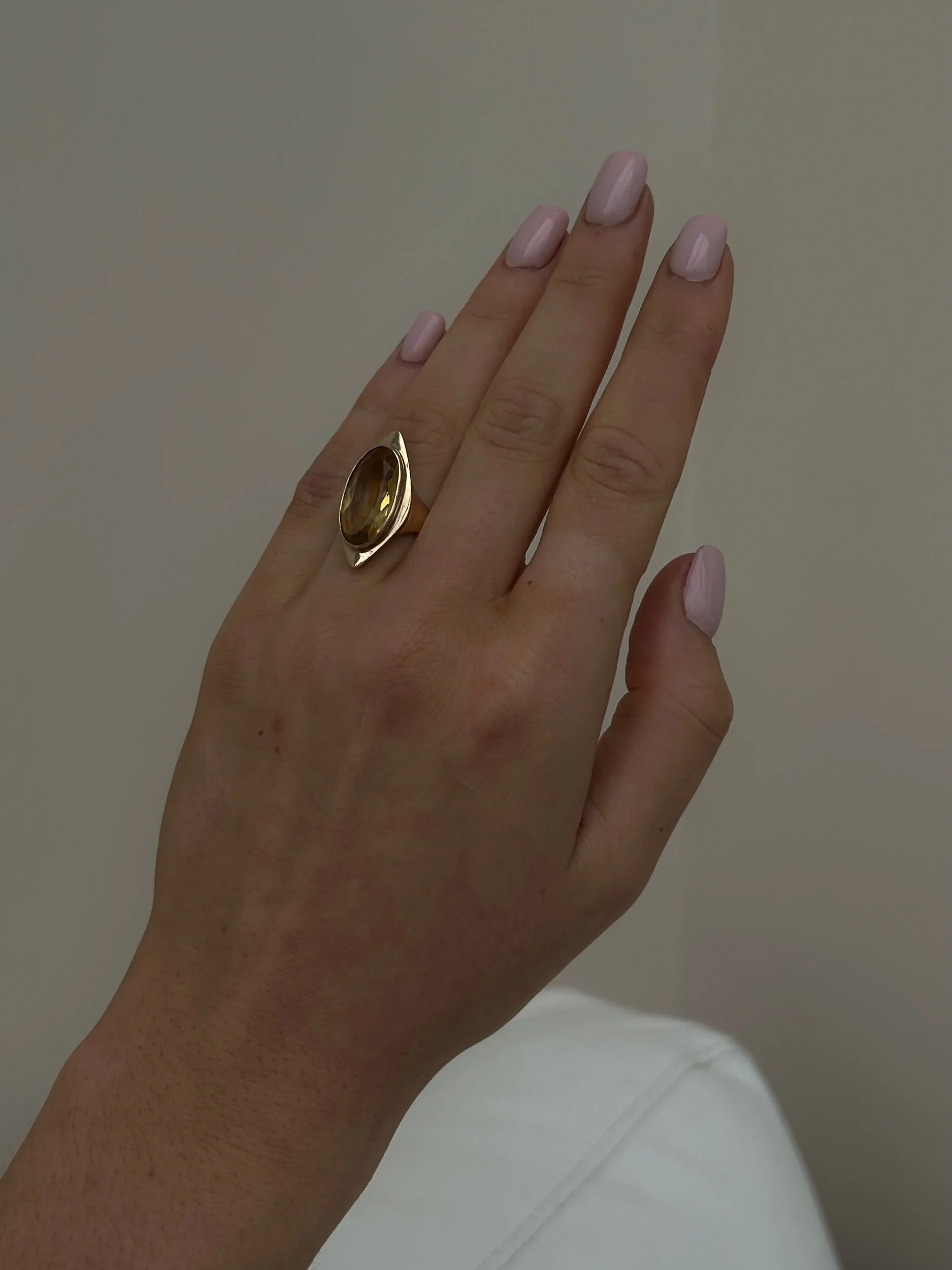 1BFA1AFE-6C3E-4411-957A-4FE883750BC0