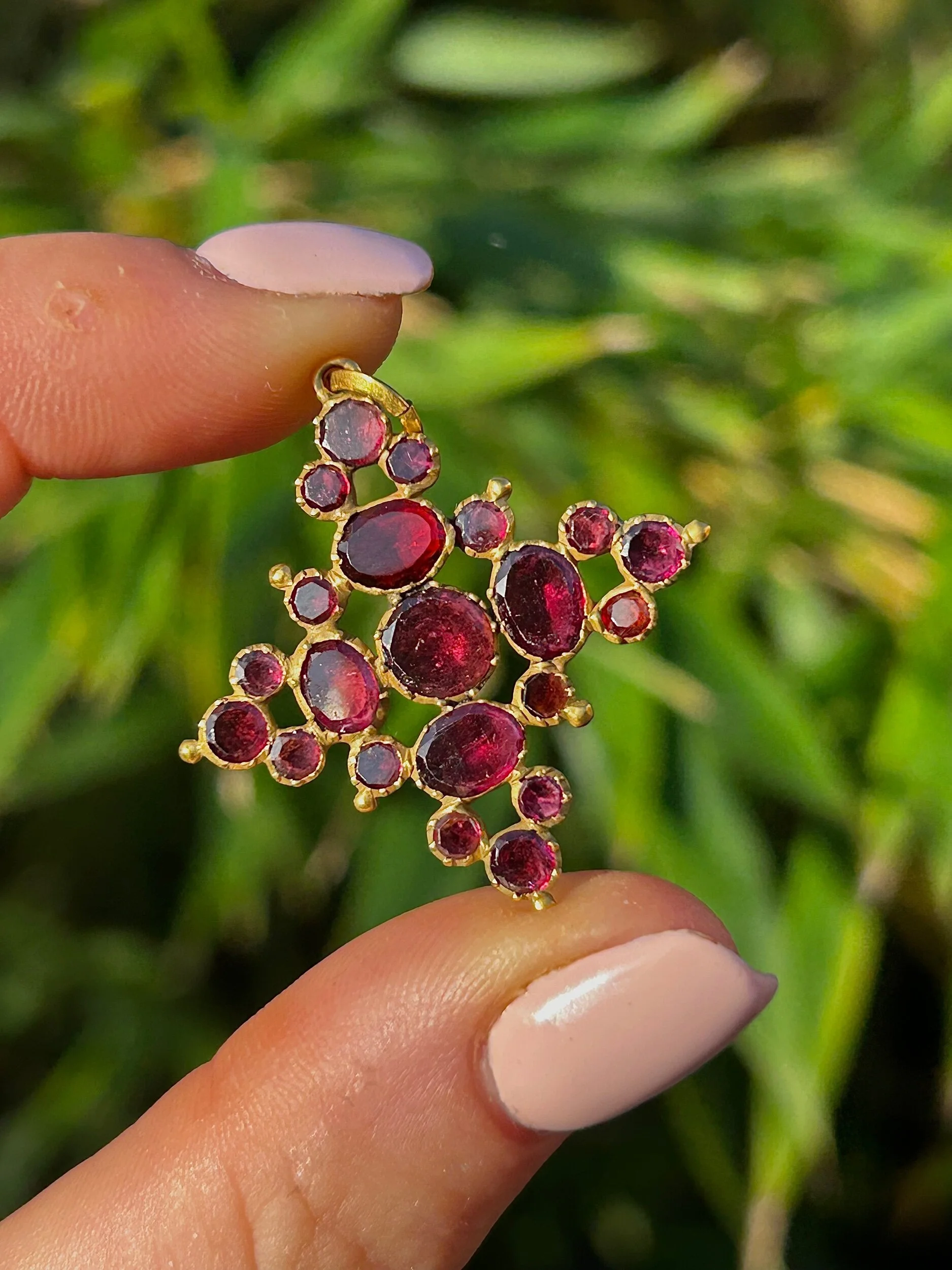 6754F8EF-8524-4B7A-8E1C-6D092AAF6F4C