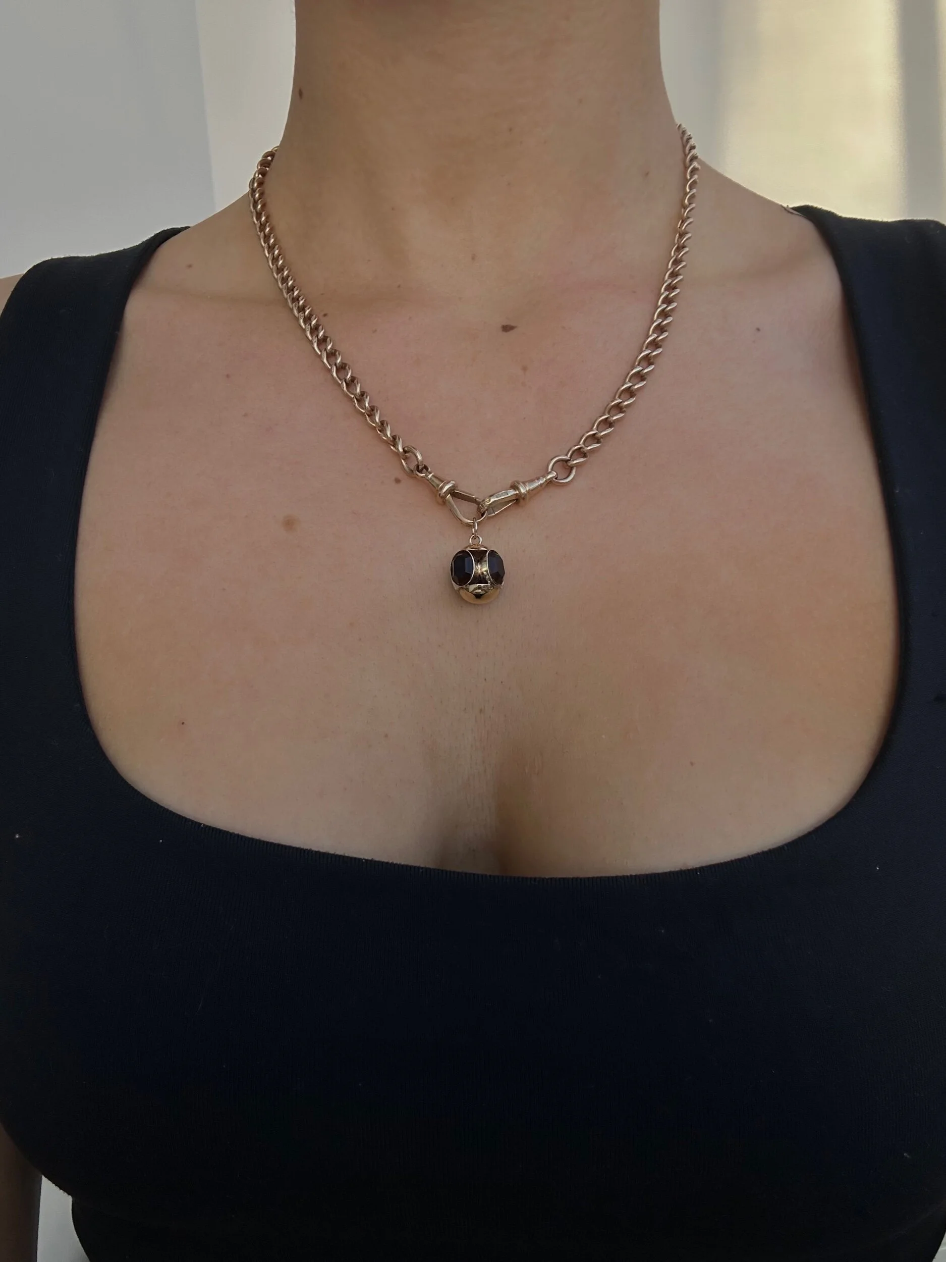 EDC5FBAF-4FE1-4D56-A0EC-3BA3FC2D5725