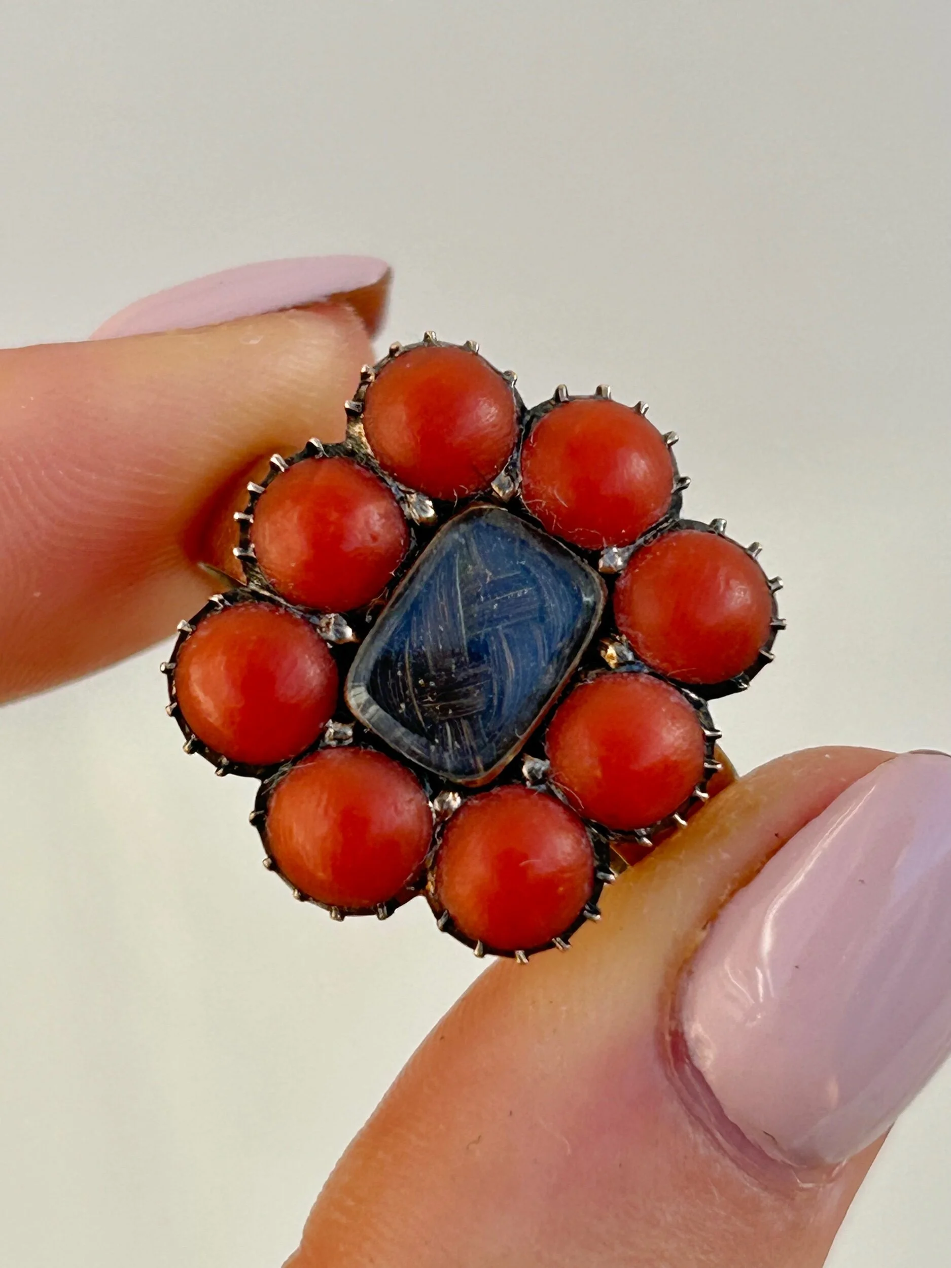 6A78580C-96F8-4C73-8A94-9782A88A8273