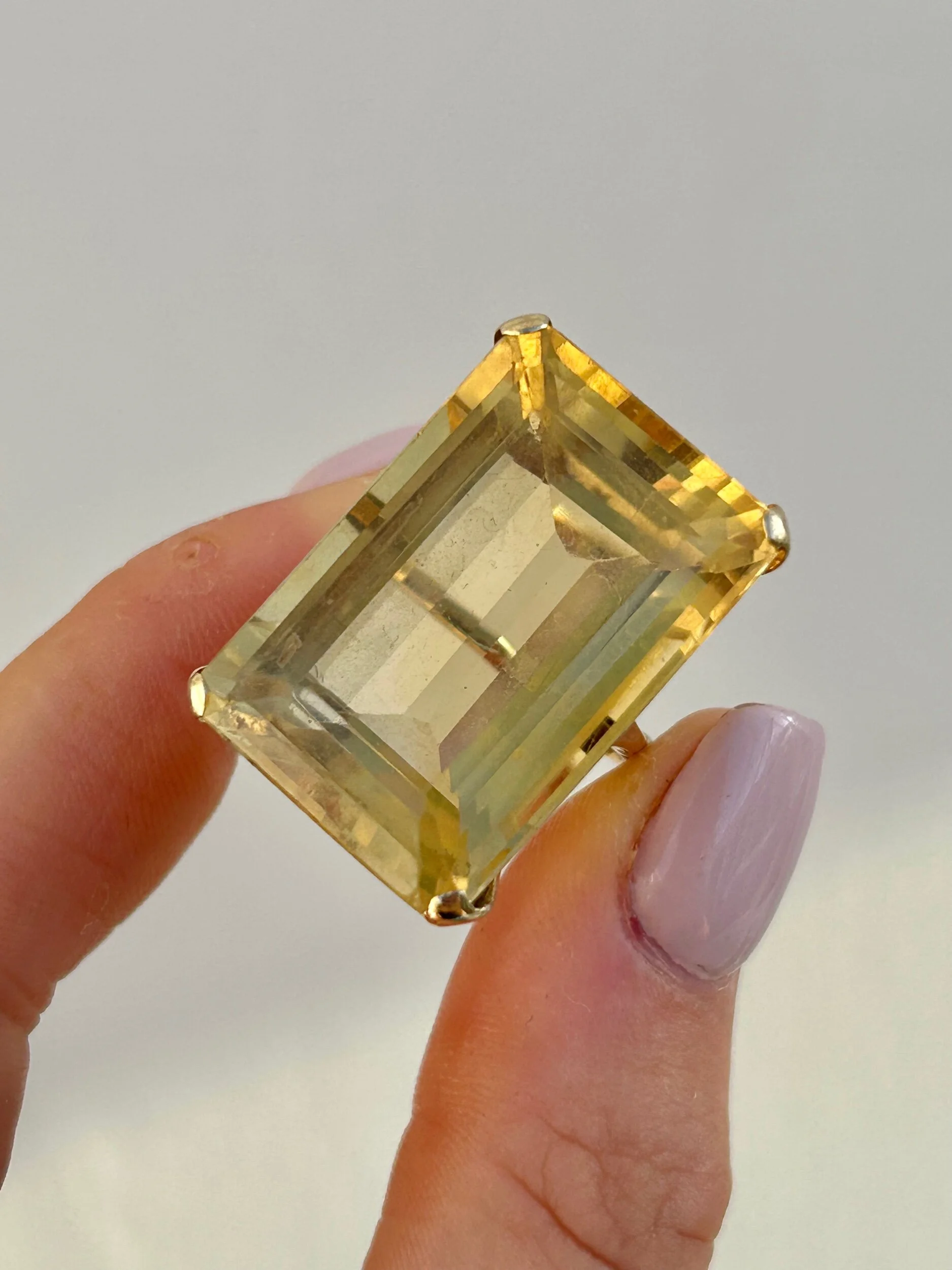 52064196-6376-4CFB-9799-340B1042E4D4