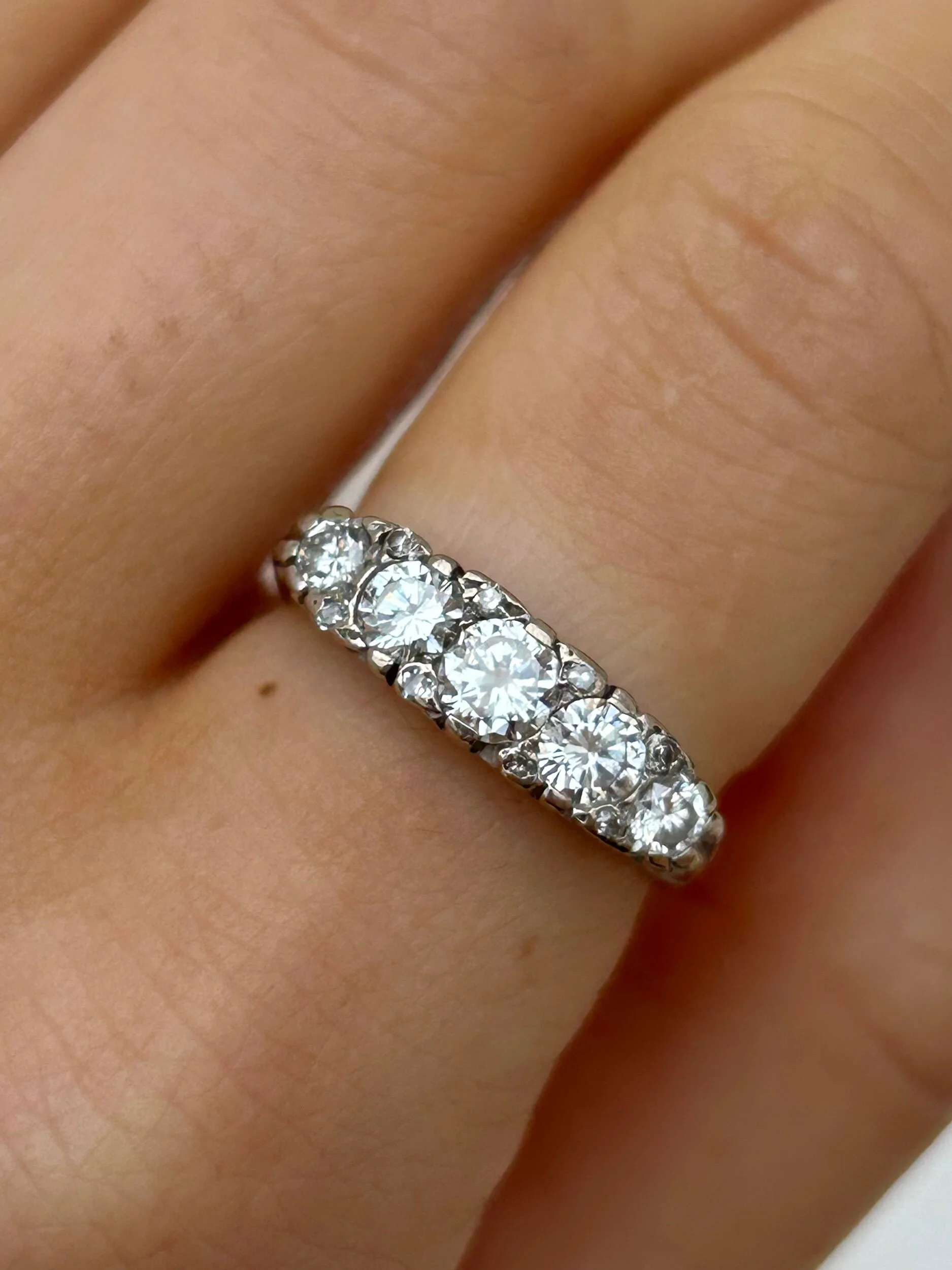 85E1334A-86A2-463F-884F-C8E7C4EC668D