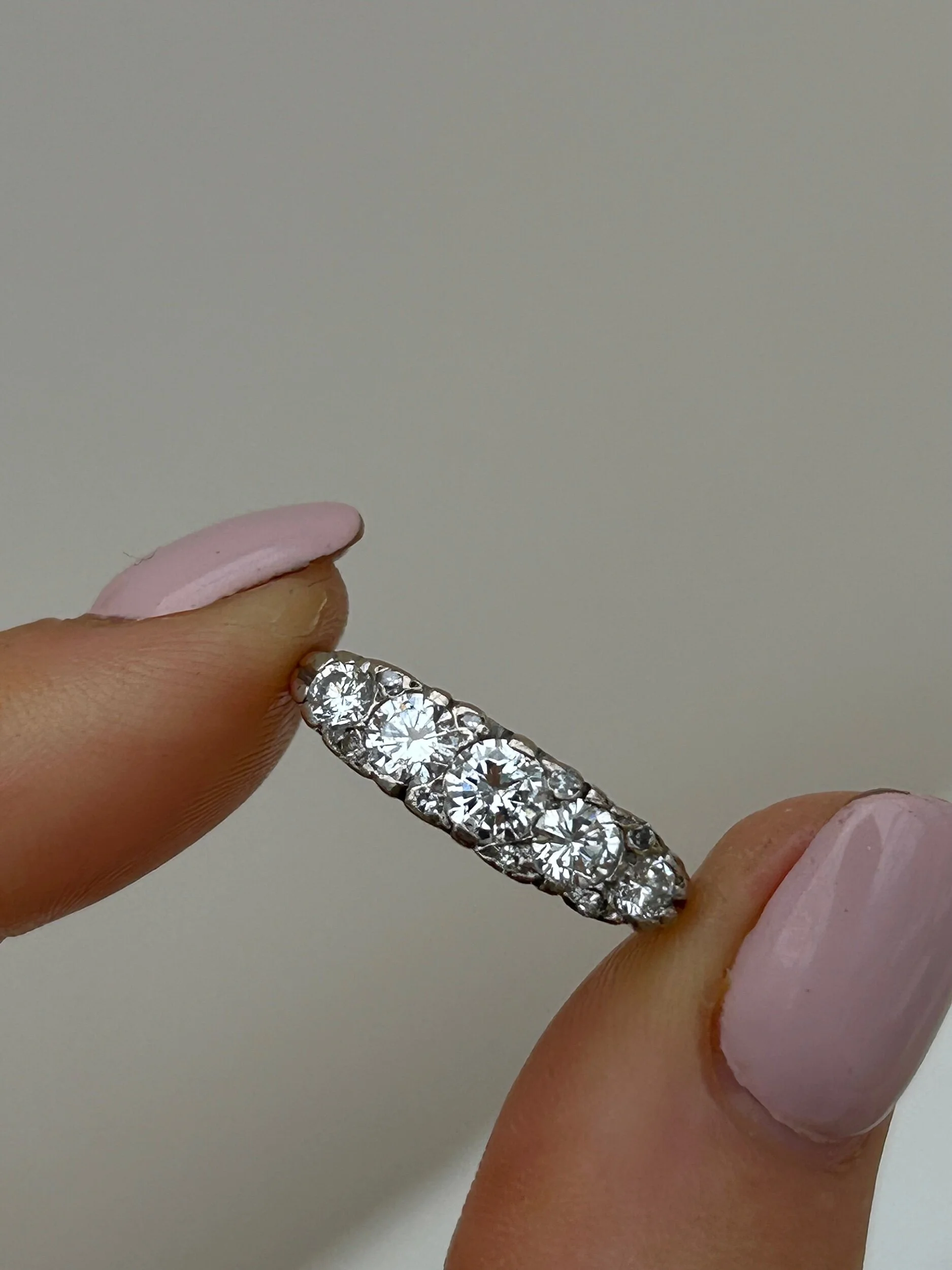 5331C7BF-2AA0-49D3-AD26-ED173A29E1B9