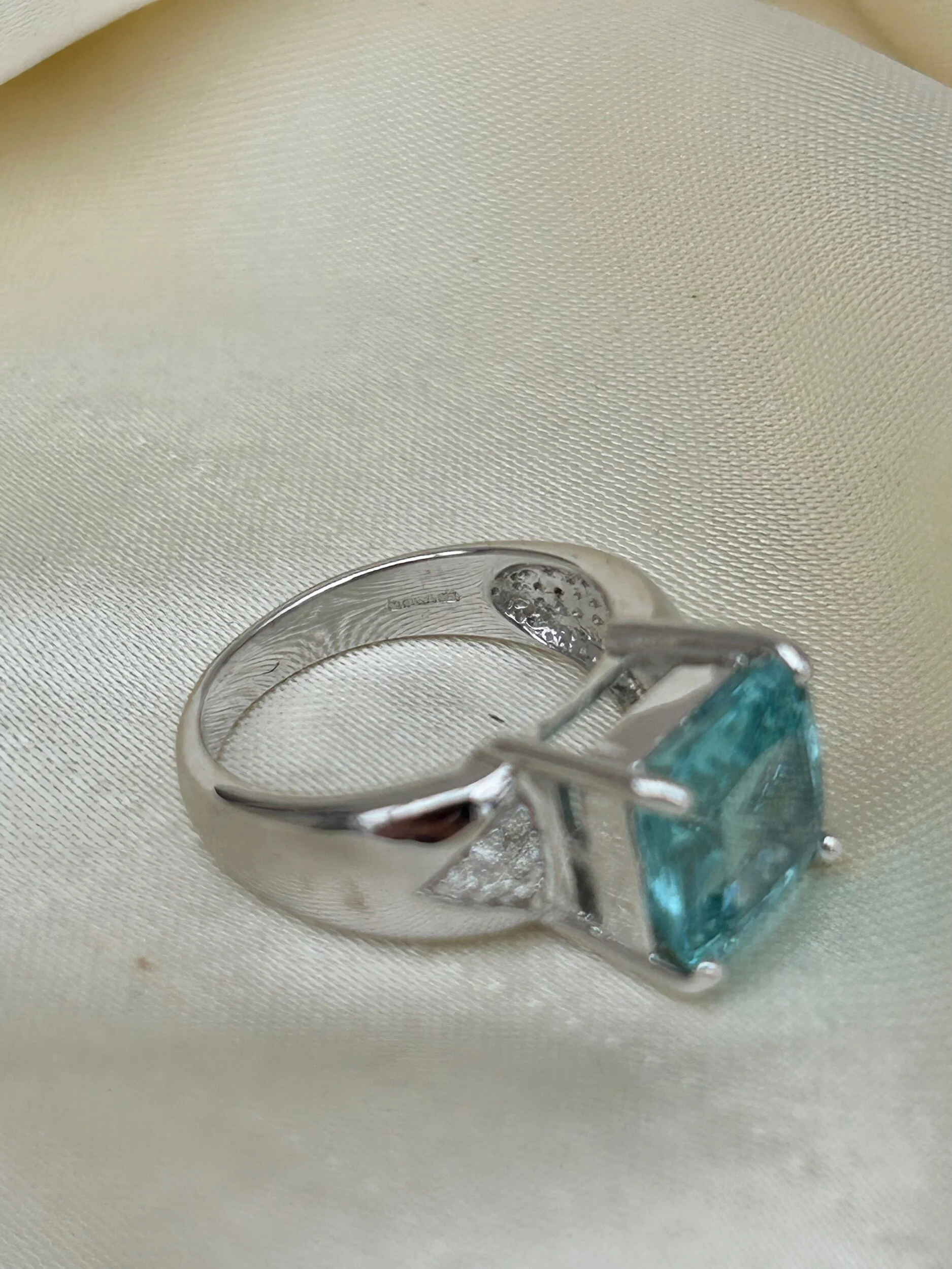 8598B80D-0BC2-4660-8034-DDAE30E133ED