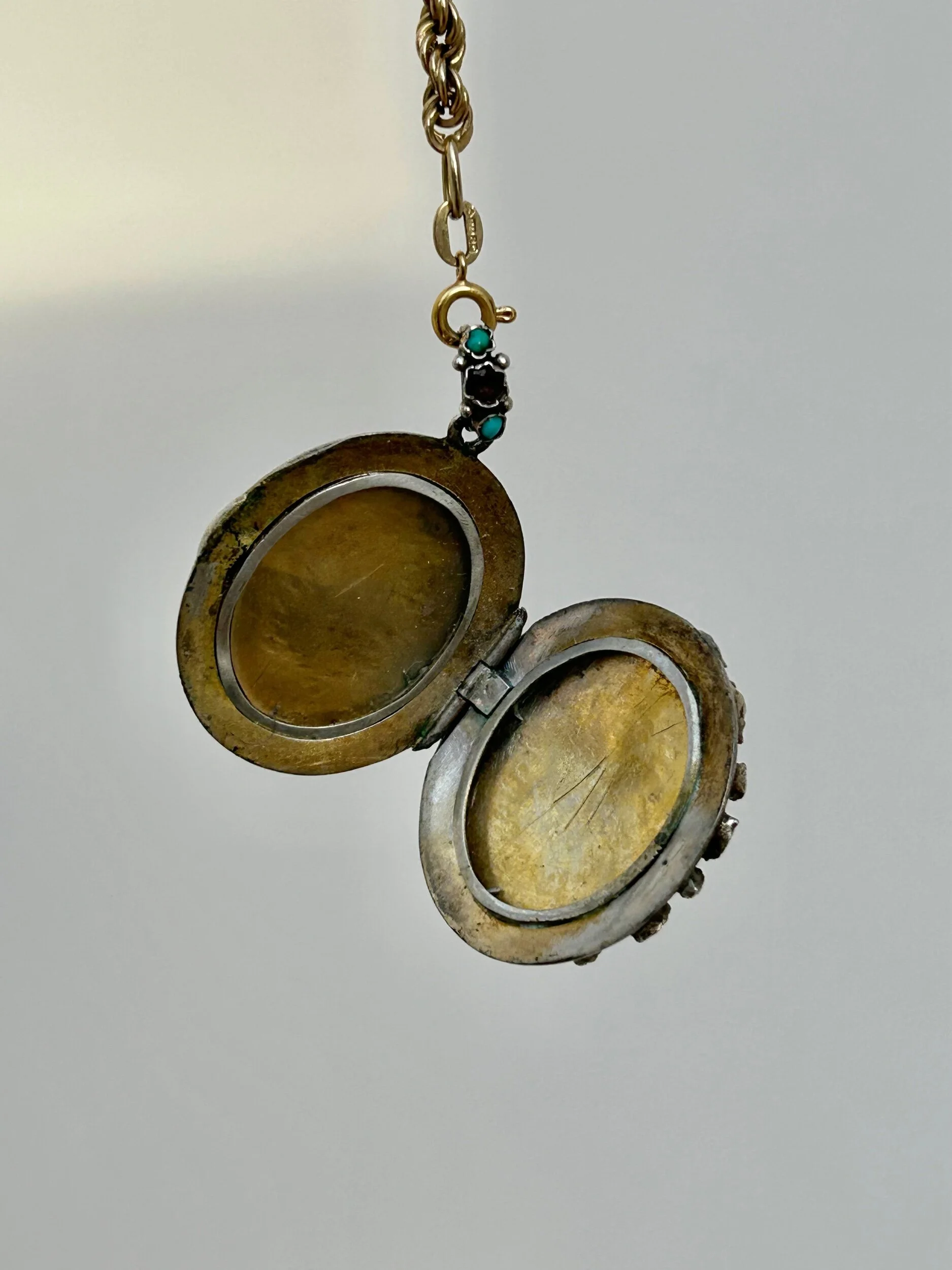 FF242AE0-D82F-4E08-B4F3-E5F25E8DCAA2