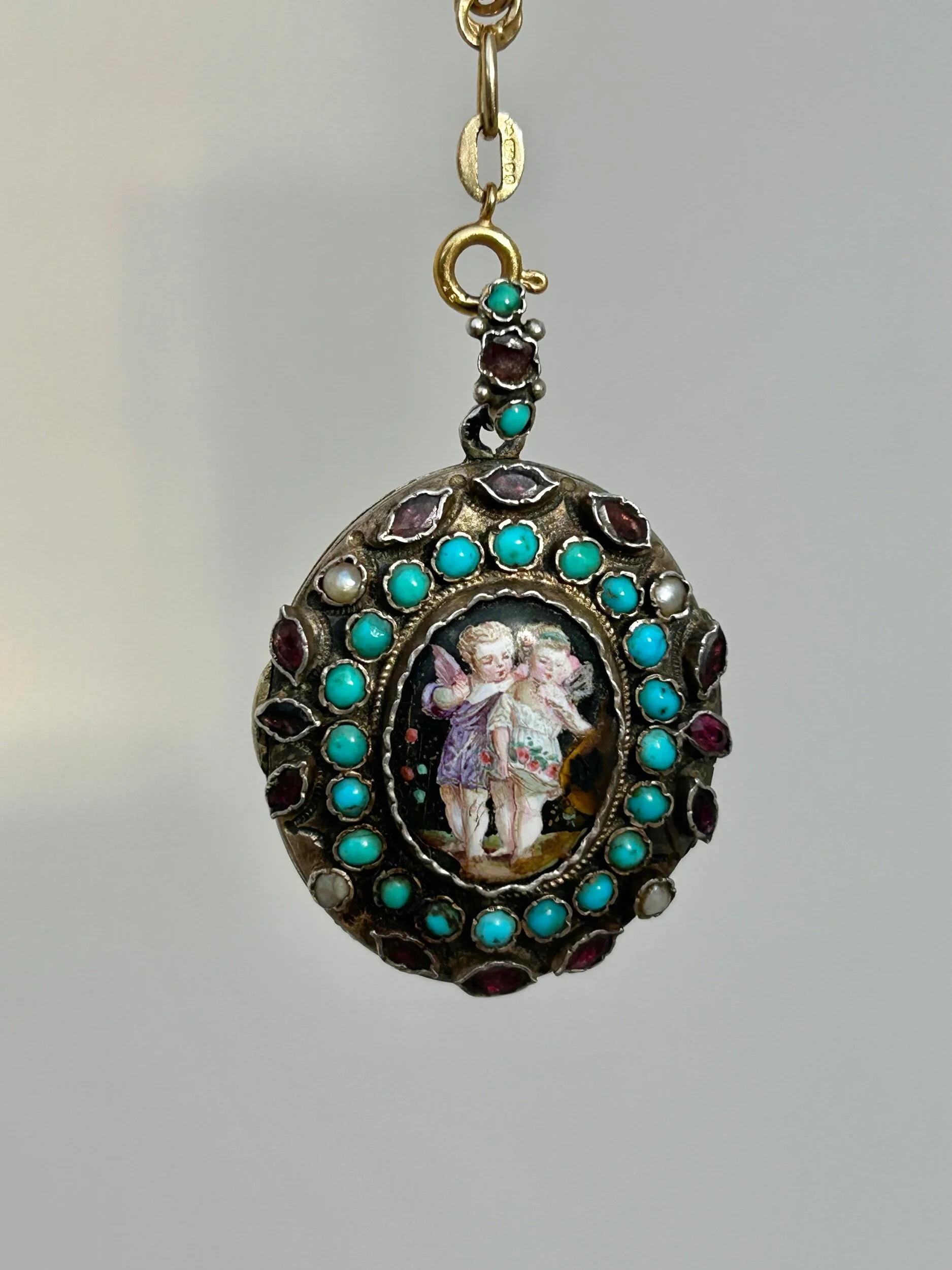 BABC2DC5-1854-416B-946B-0FAE17E67CB6