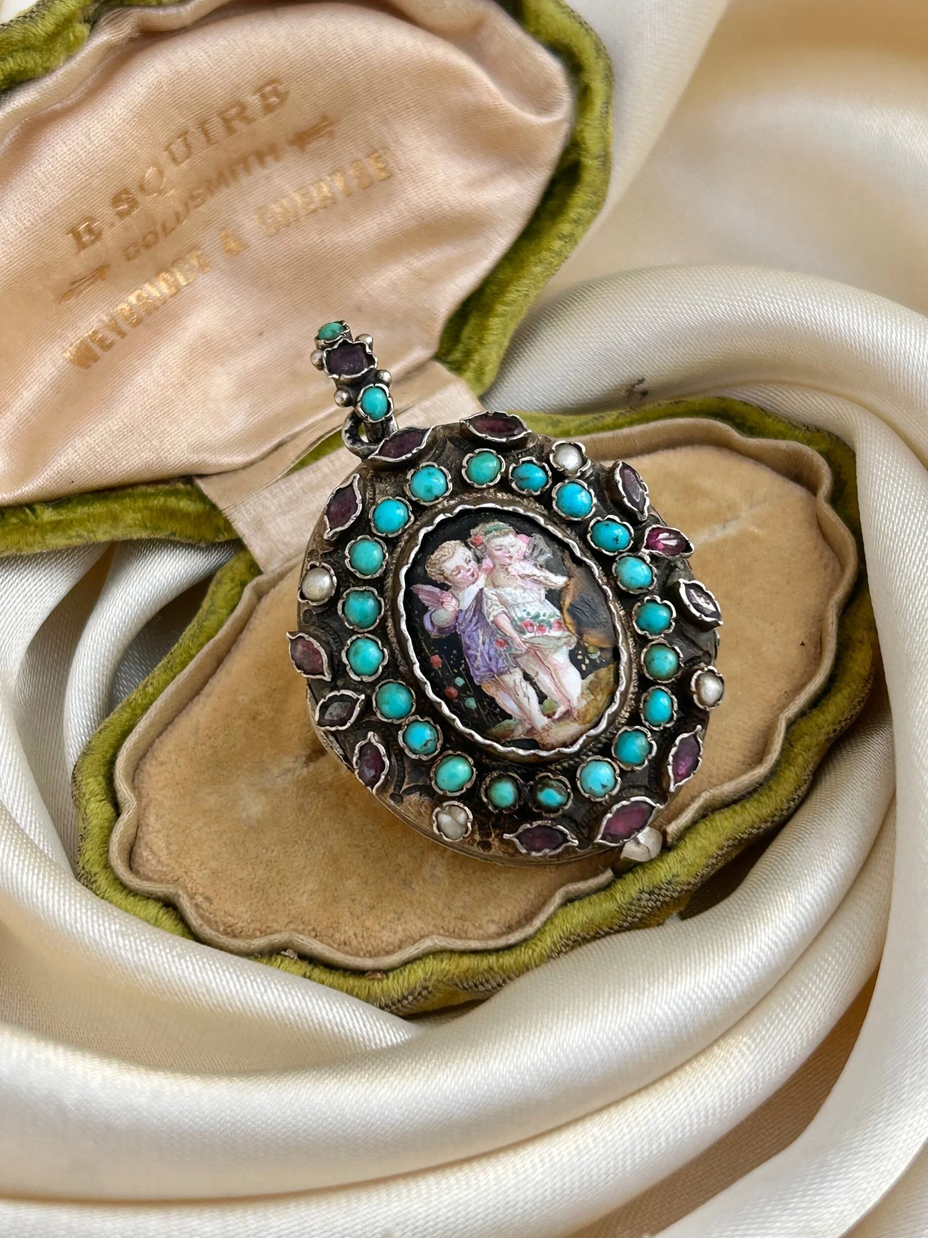 561F34C5-4BC1-4E59-9172-D94422770824