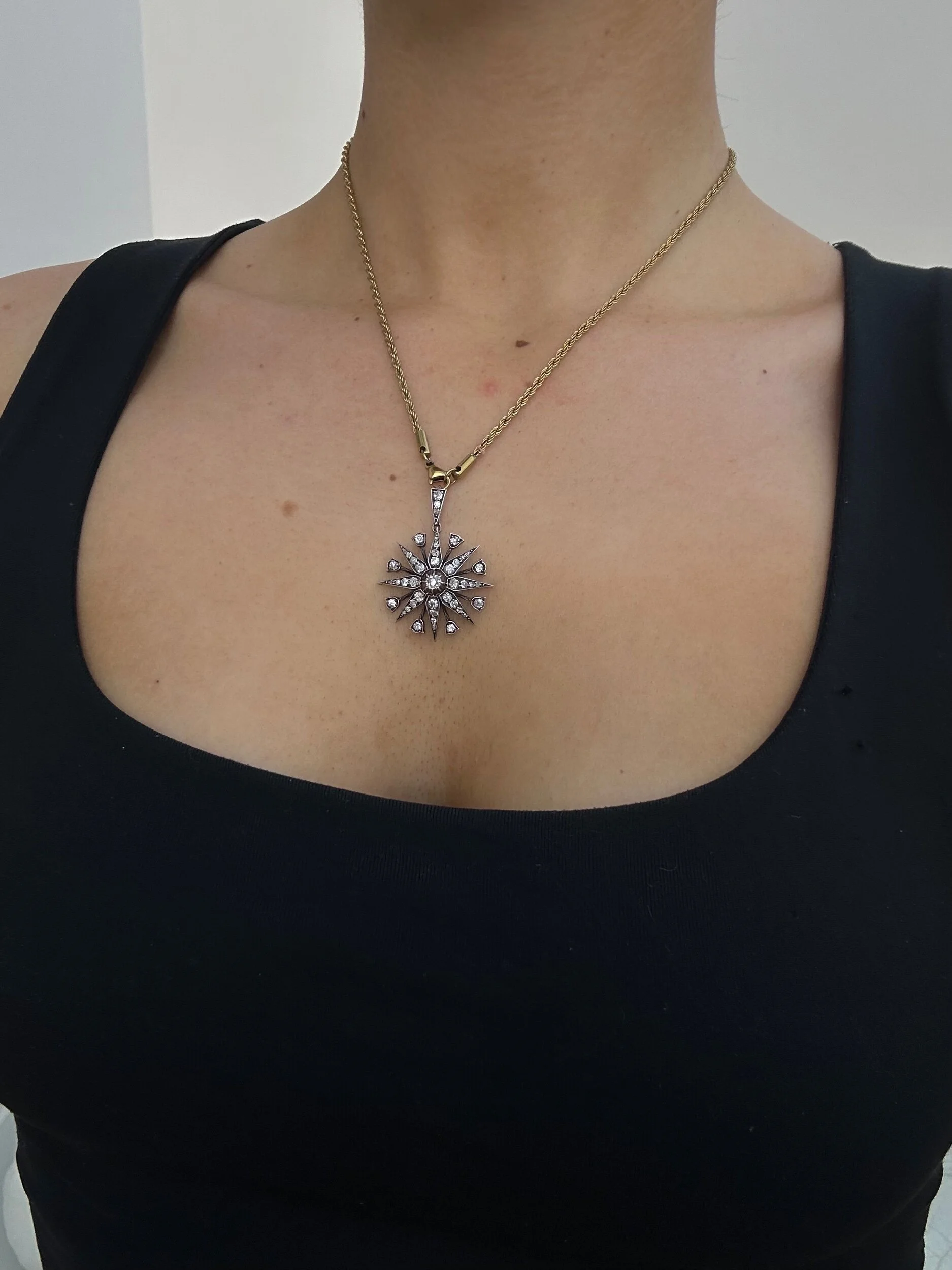 AF282D50-D50F-4D04-BC3D-501B39EAAC4C