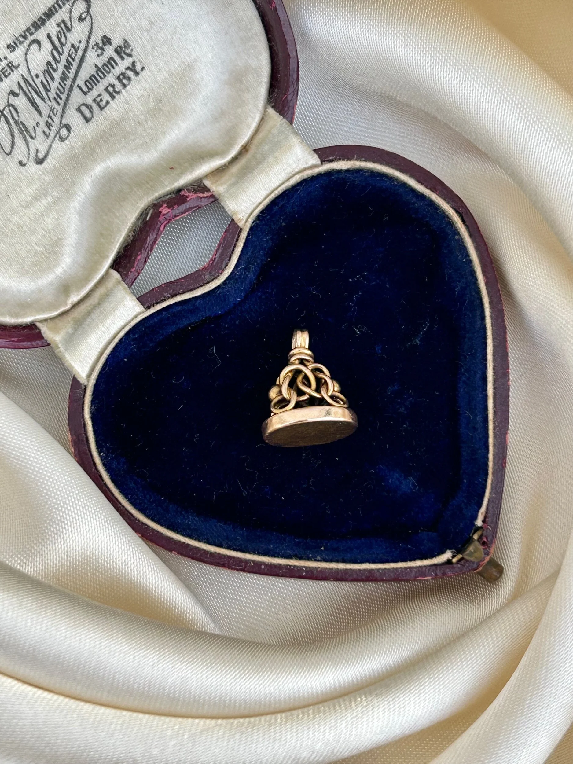 AA4010AD-A74F-4DAC-80A4-841052368DB5