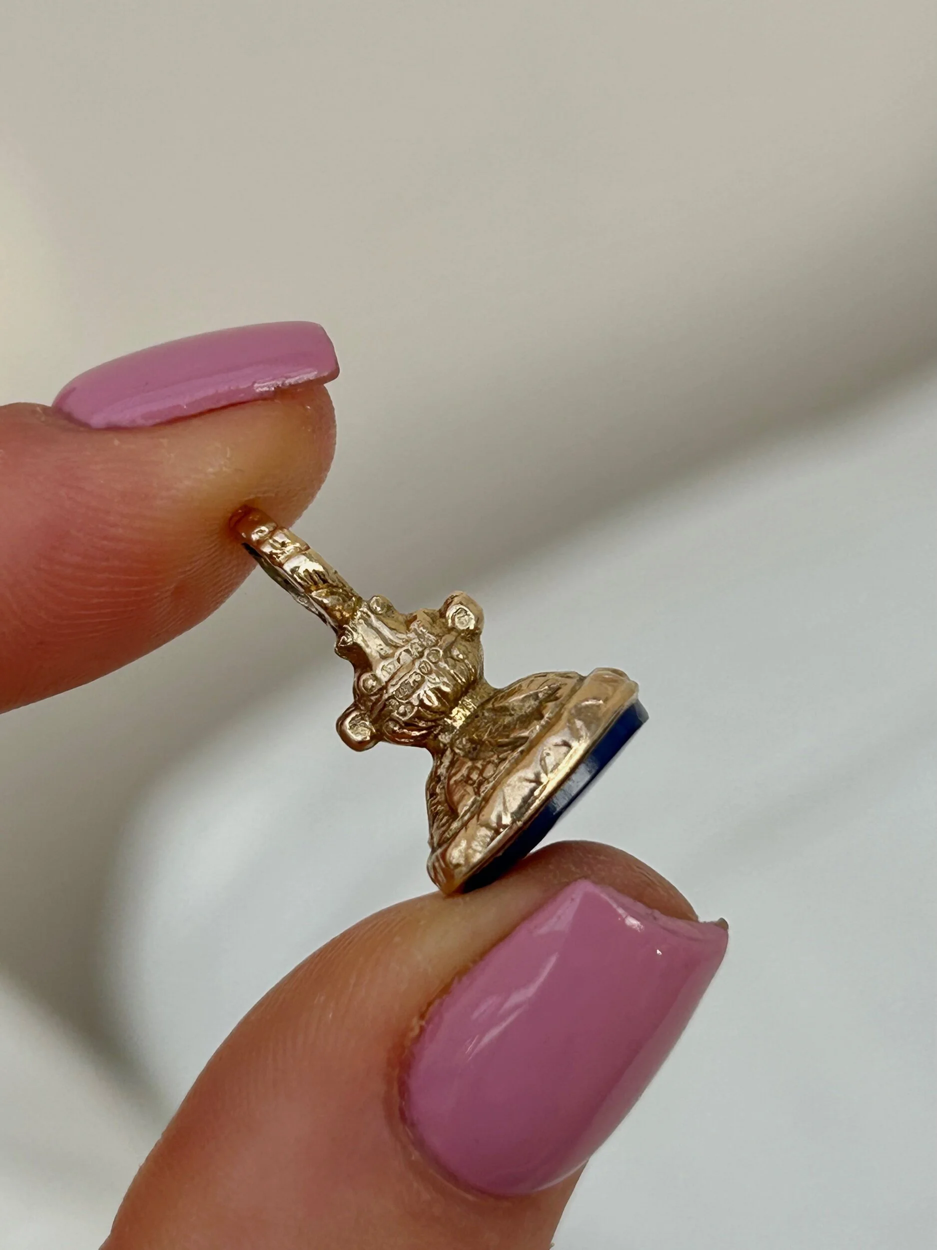 350BB8B8-C9F5-46FC-87B9-1E0BA94EF313