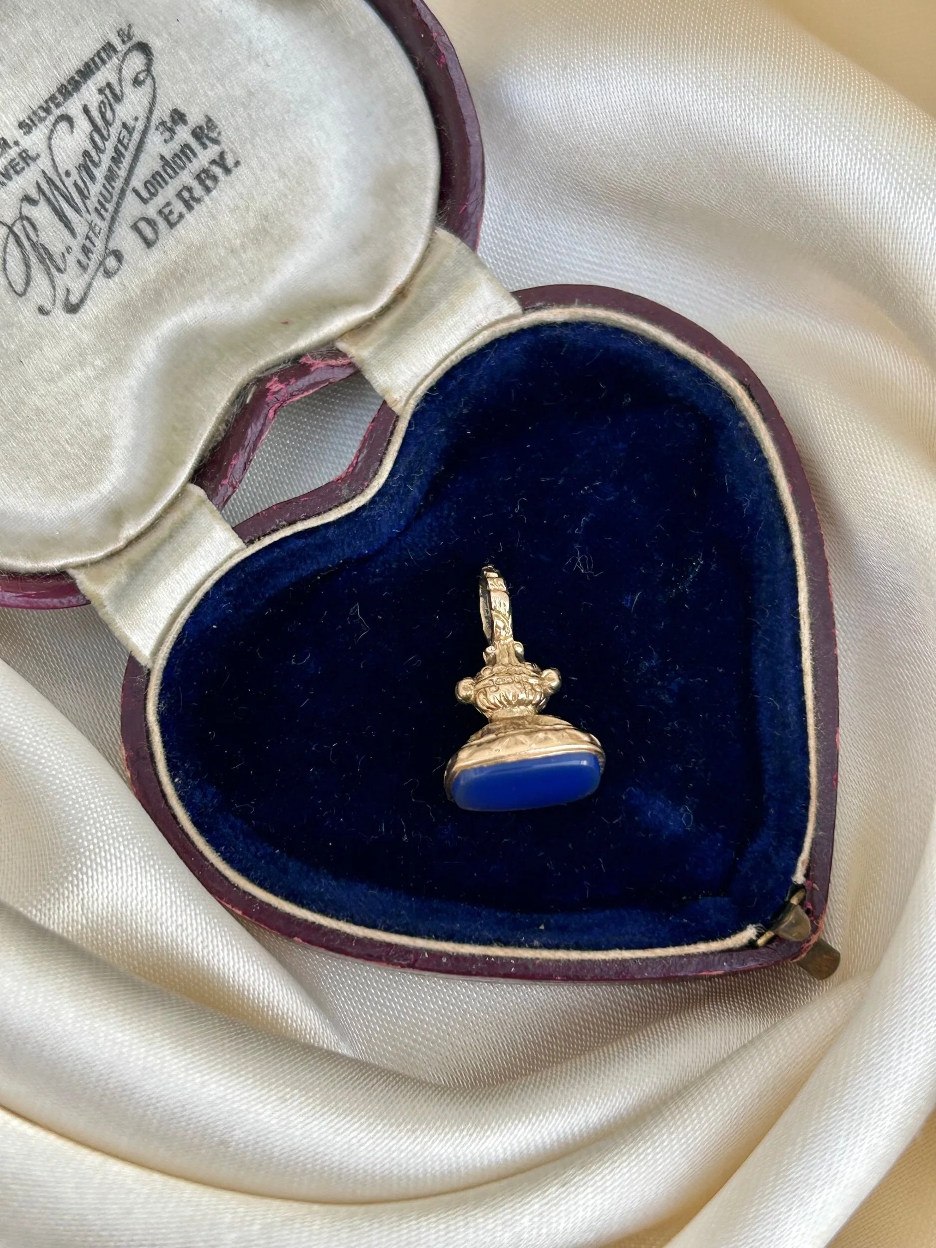 73B0B5A3-515E-452B-A22B-505032CF92B0