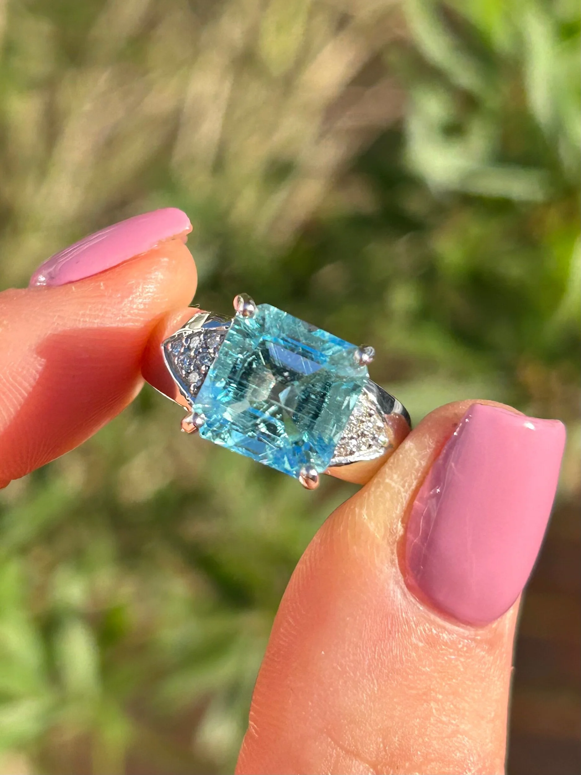 10F240C9-AF22-422D-8DBA-D773E7E6727D